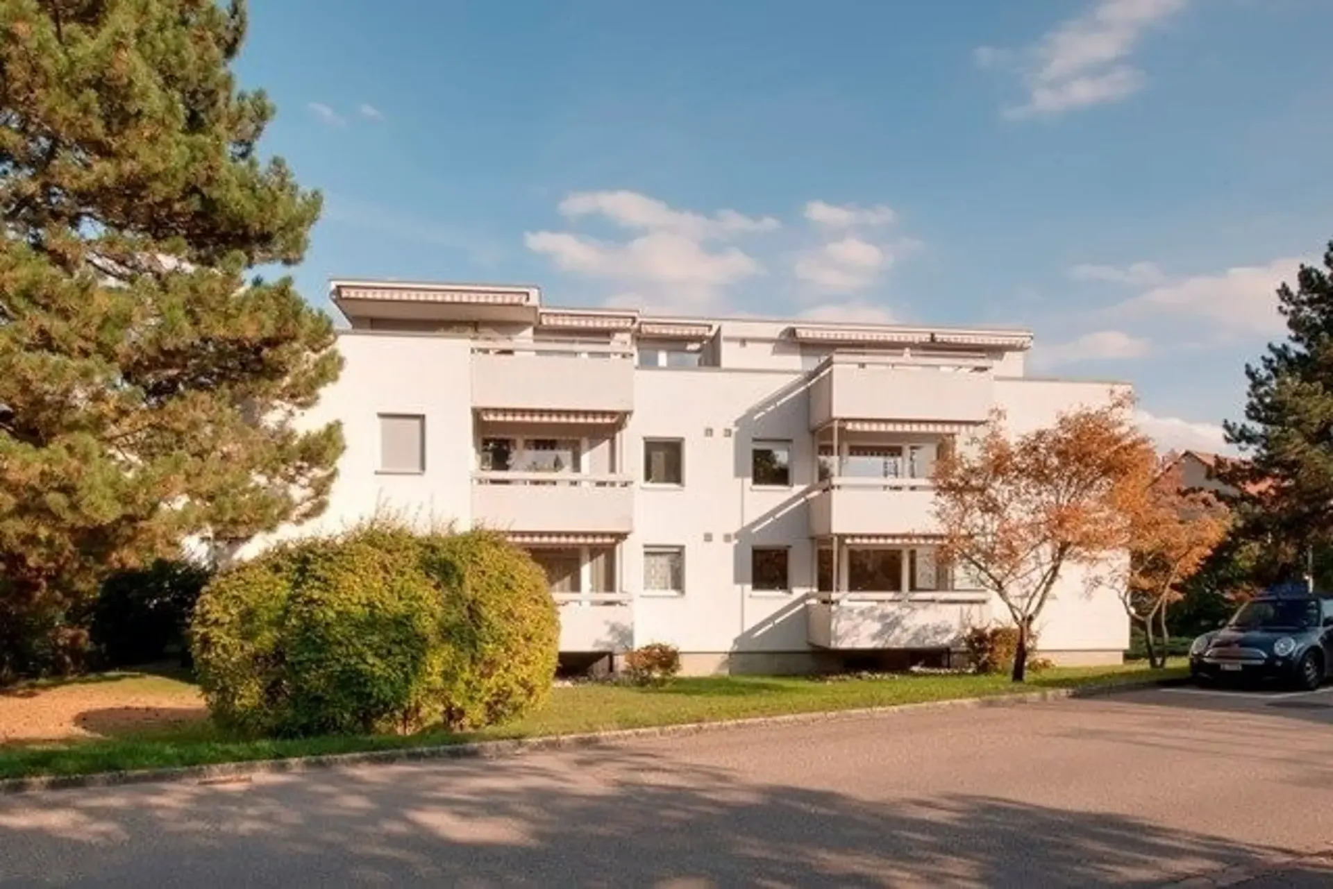 Sanierte Wohnung mit schönem Balkon