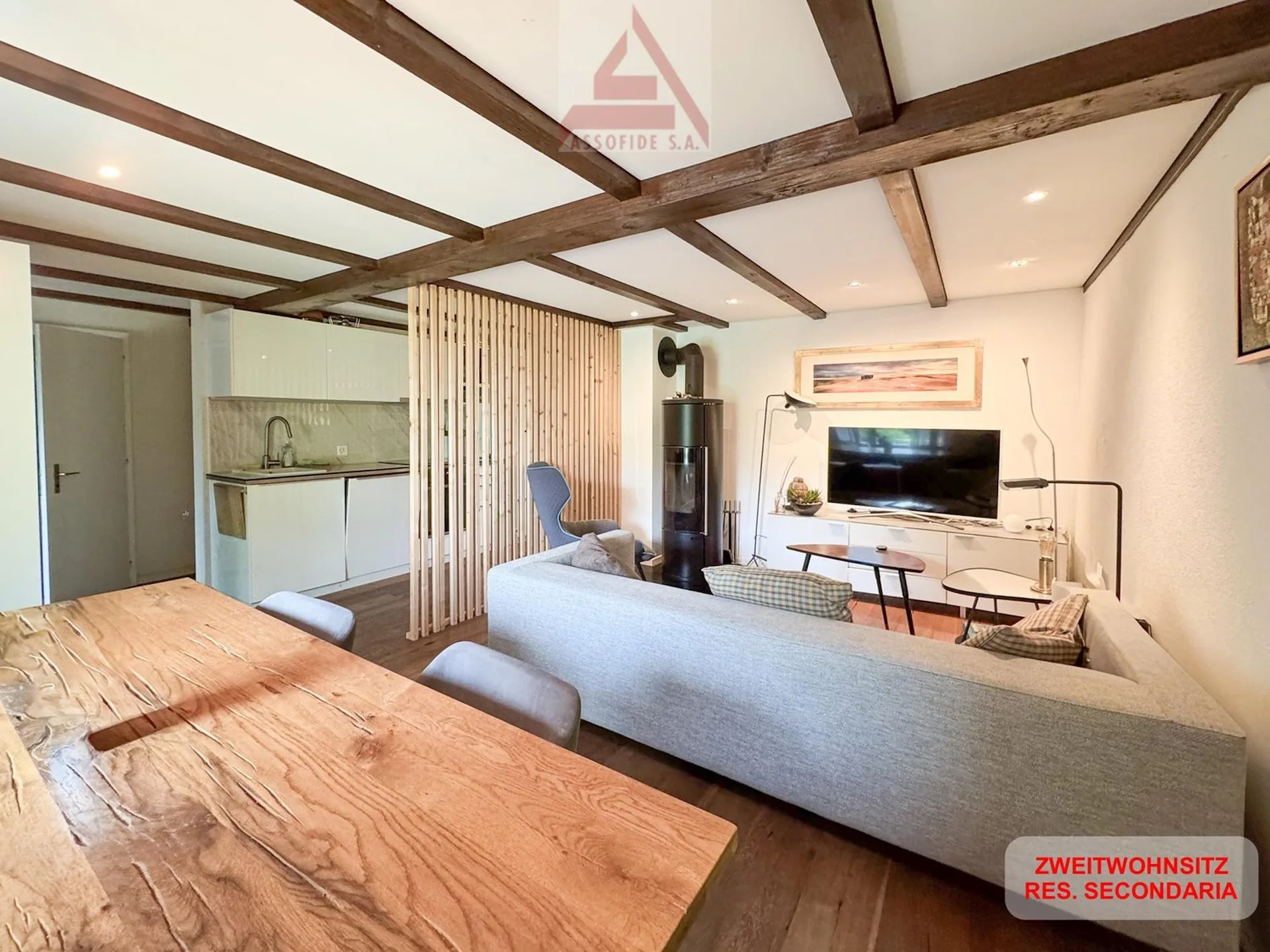 Casa immersa nel verde / Haus mitten im Grünen