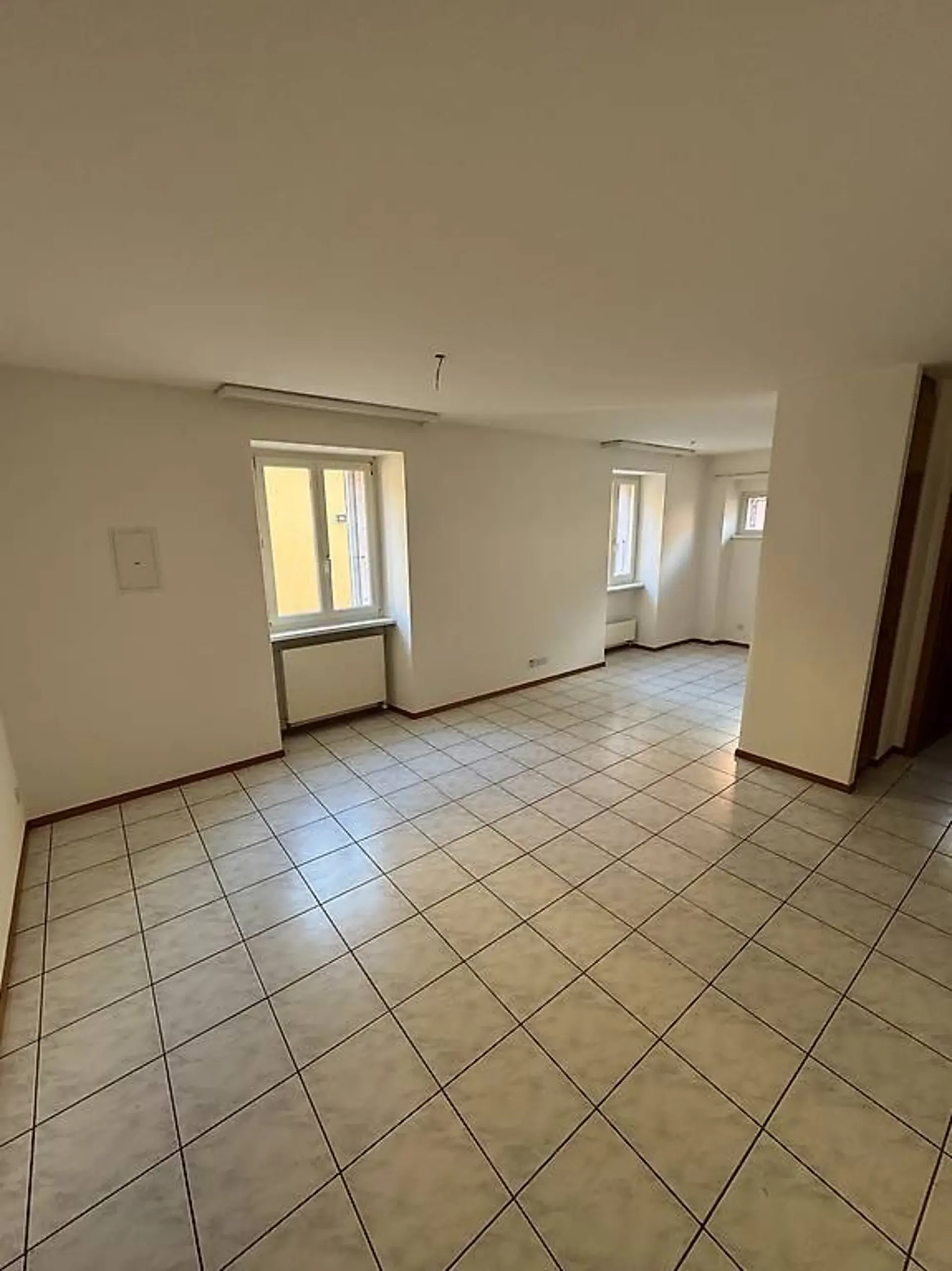 Zwei bis drei Zimmer in Gudo zu vermieten
