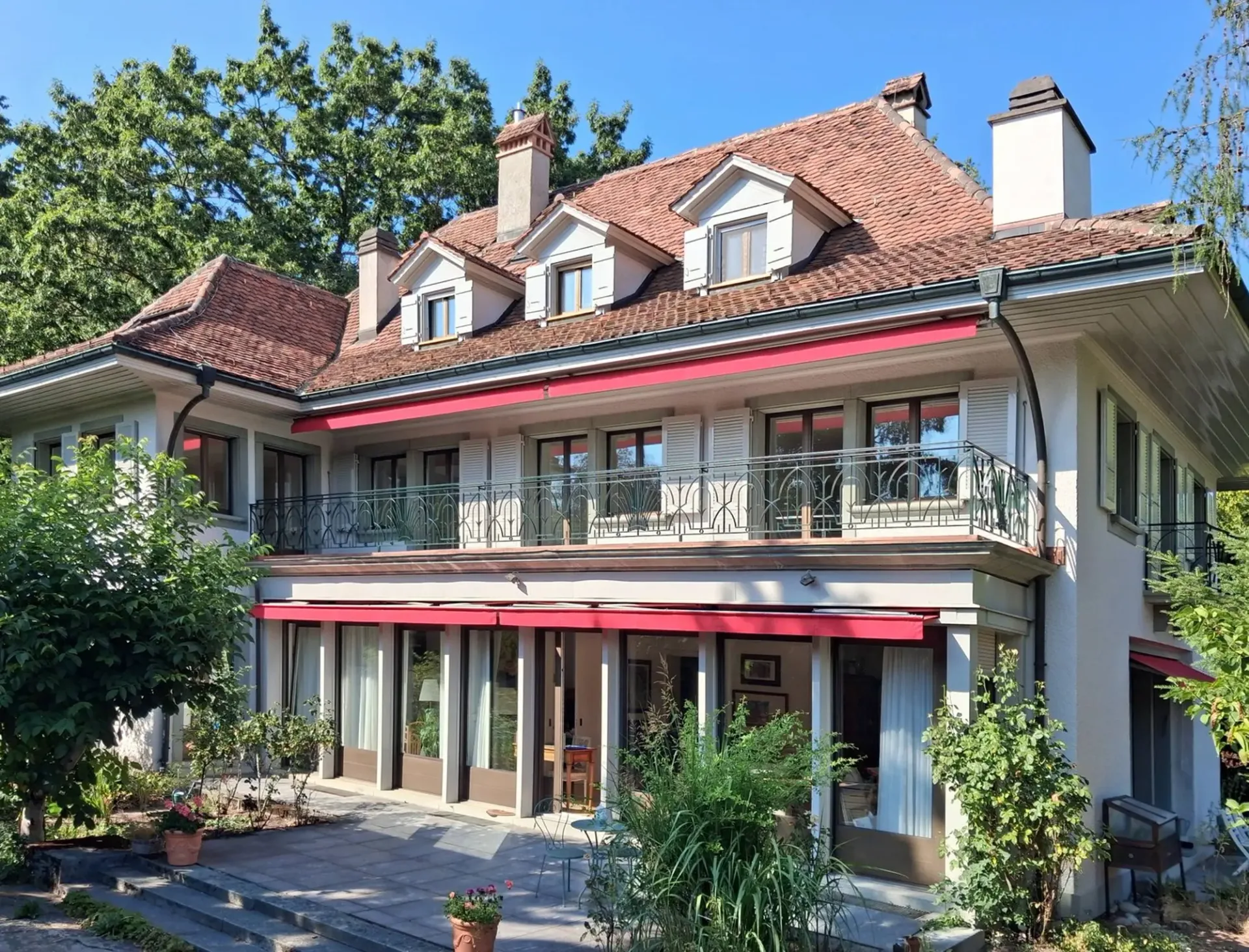 2-room + gallery attic apartment in a quiet location in Bern