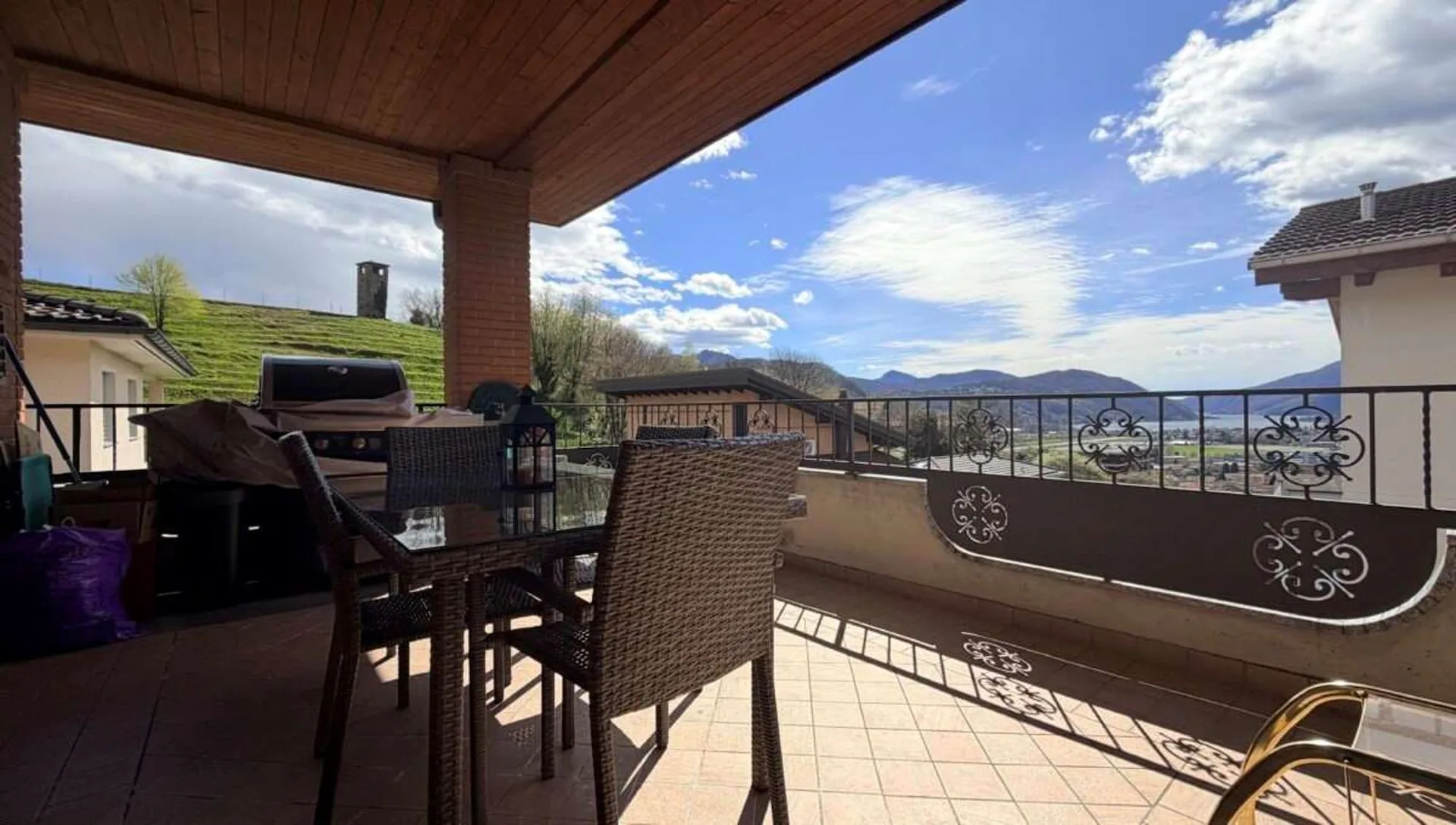 Bioggio - ampio 4,5 con vista lago