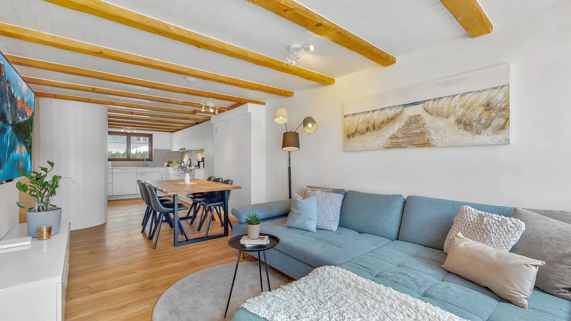 Charming 5.5-room row house in Niederuzwil - Your new family happiness!
