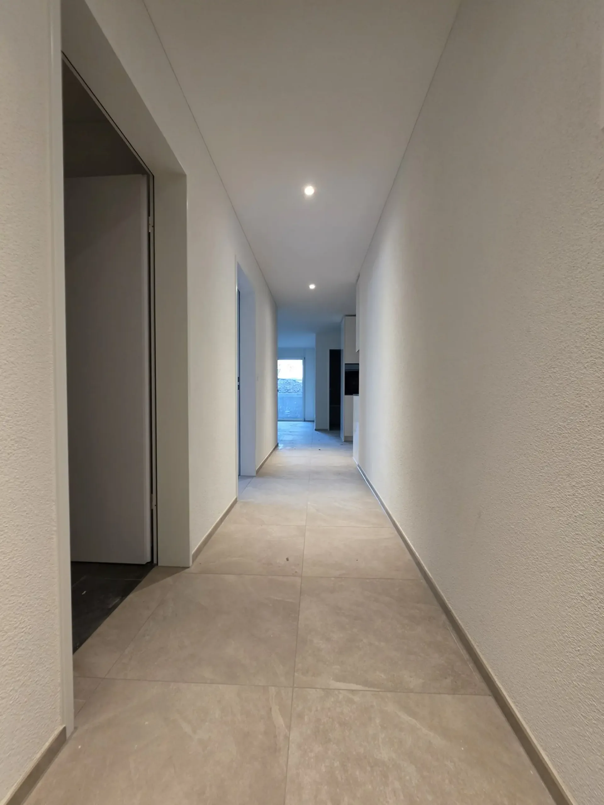 Erstvermietung im HIGH FIVE 4.5-Zimmer-Gartenwohnung, Glattbrugg