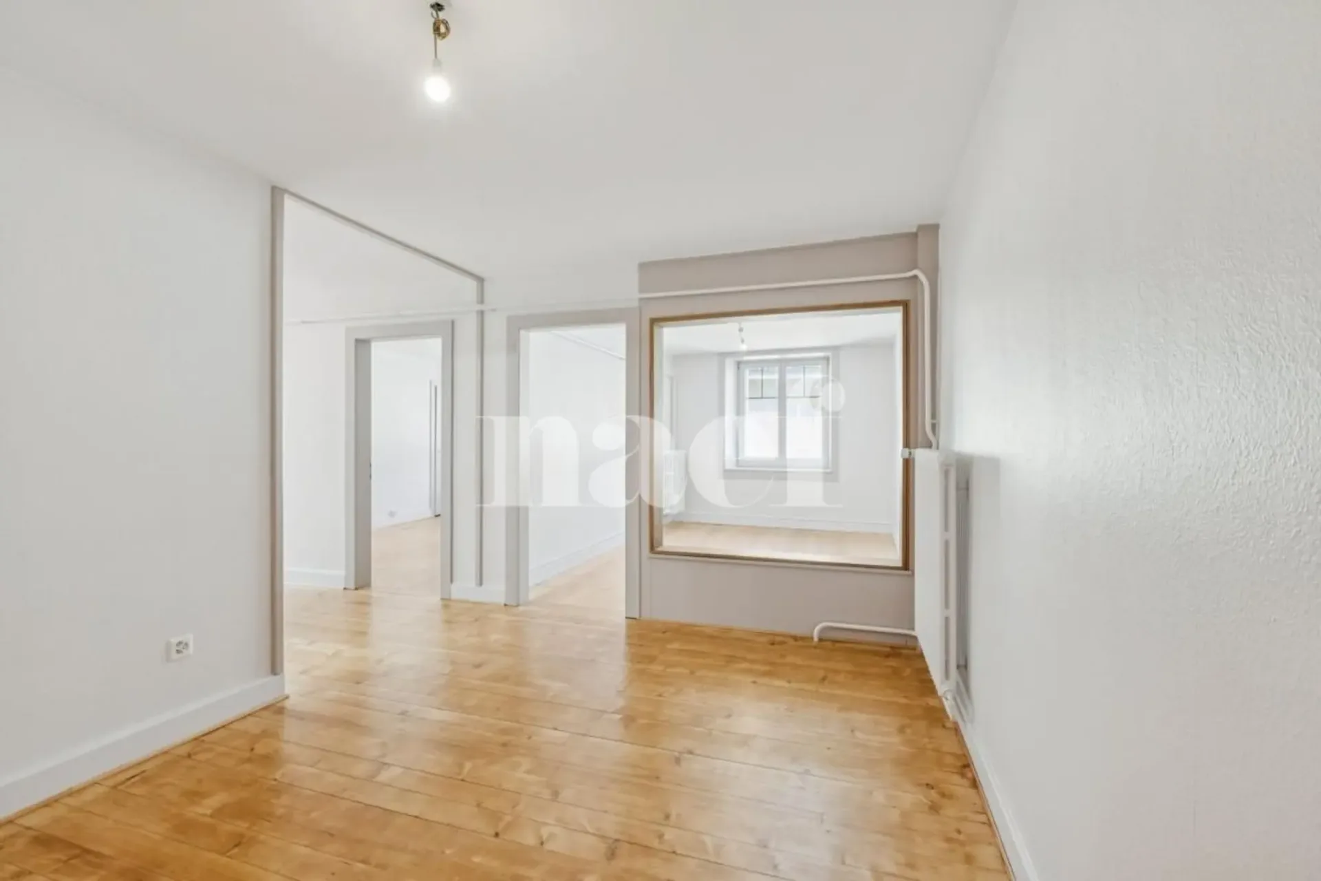 Coup de cur  Appartement atypique 4.5 pièces en duplex à Cornaux