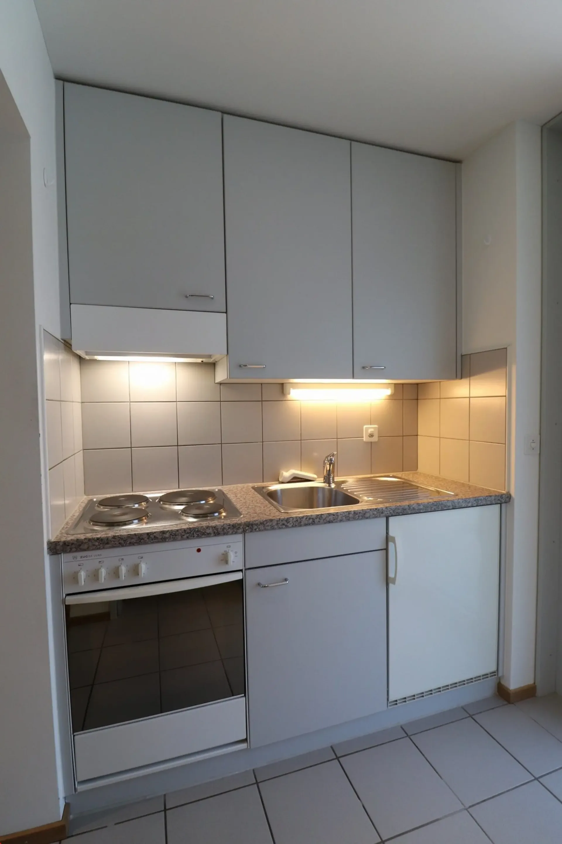 Helle 2-Zimmer-Wohnung im 3. OG mit Lift, mitten in Visp