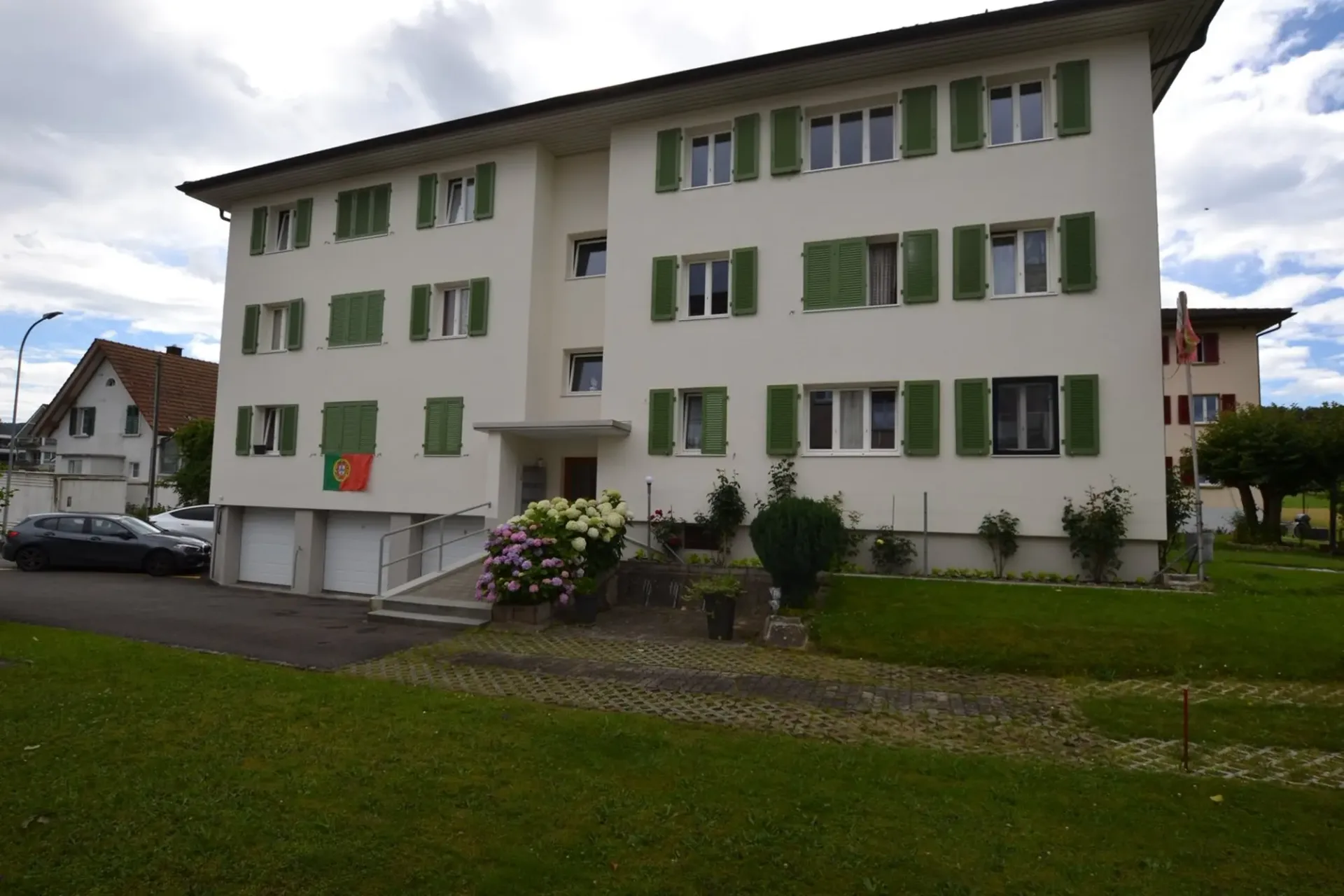 Gemütliche 3-Zimmer-Wohnung im Erdgeschoss mit Balkon in Strengelbach