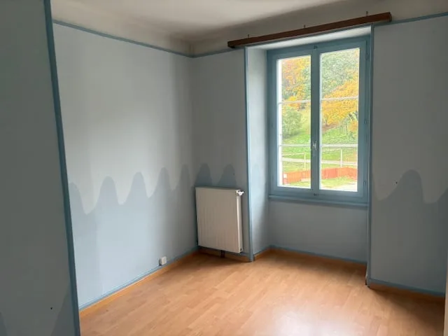 Office for rent in Saint-Cergue – Bright space with a view of nature