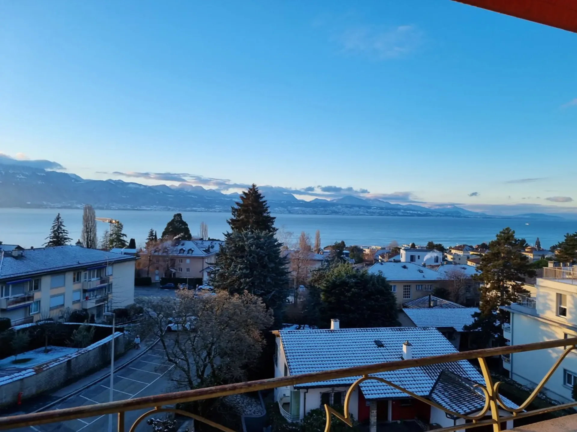 Prachtvolle Wohnung mit Seeblick