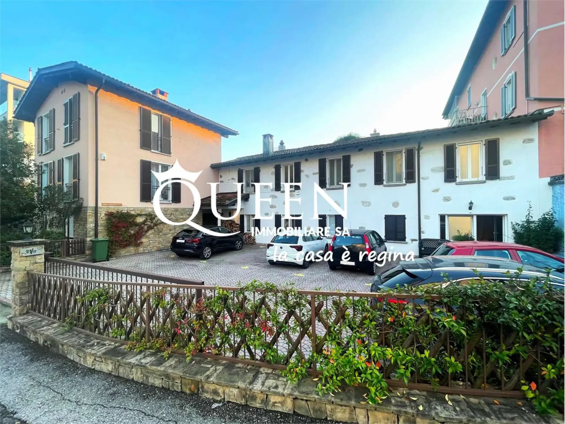 Vacallo: 4.5-room apartment, 110 sqm, attic, small garden, option