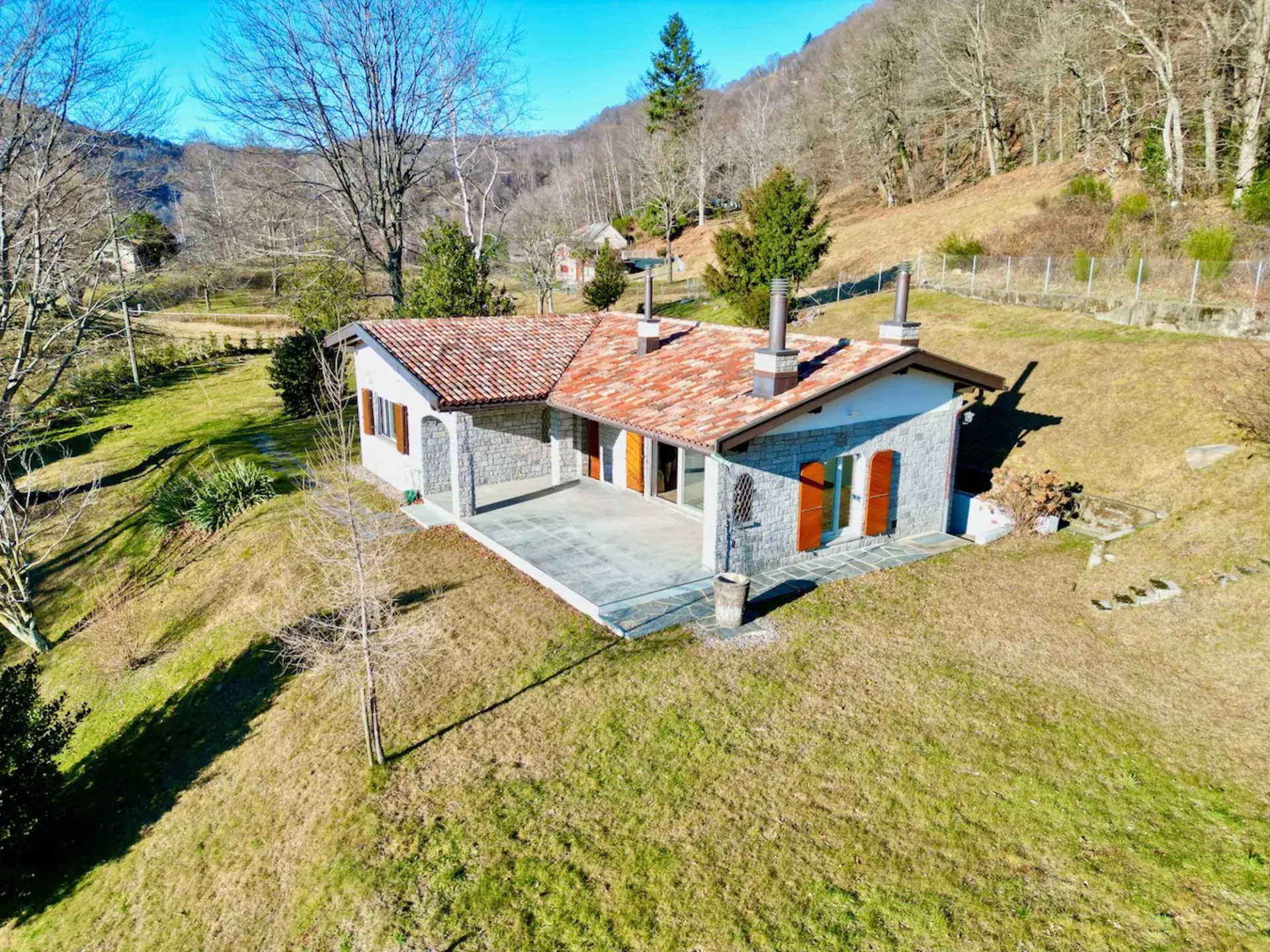 Solo Residenza Secondaria - Incantevole Casa Immersa nella Natura