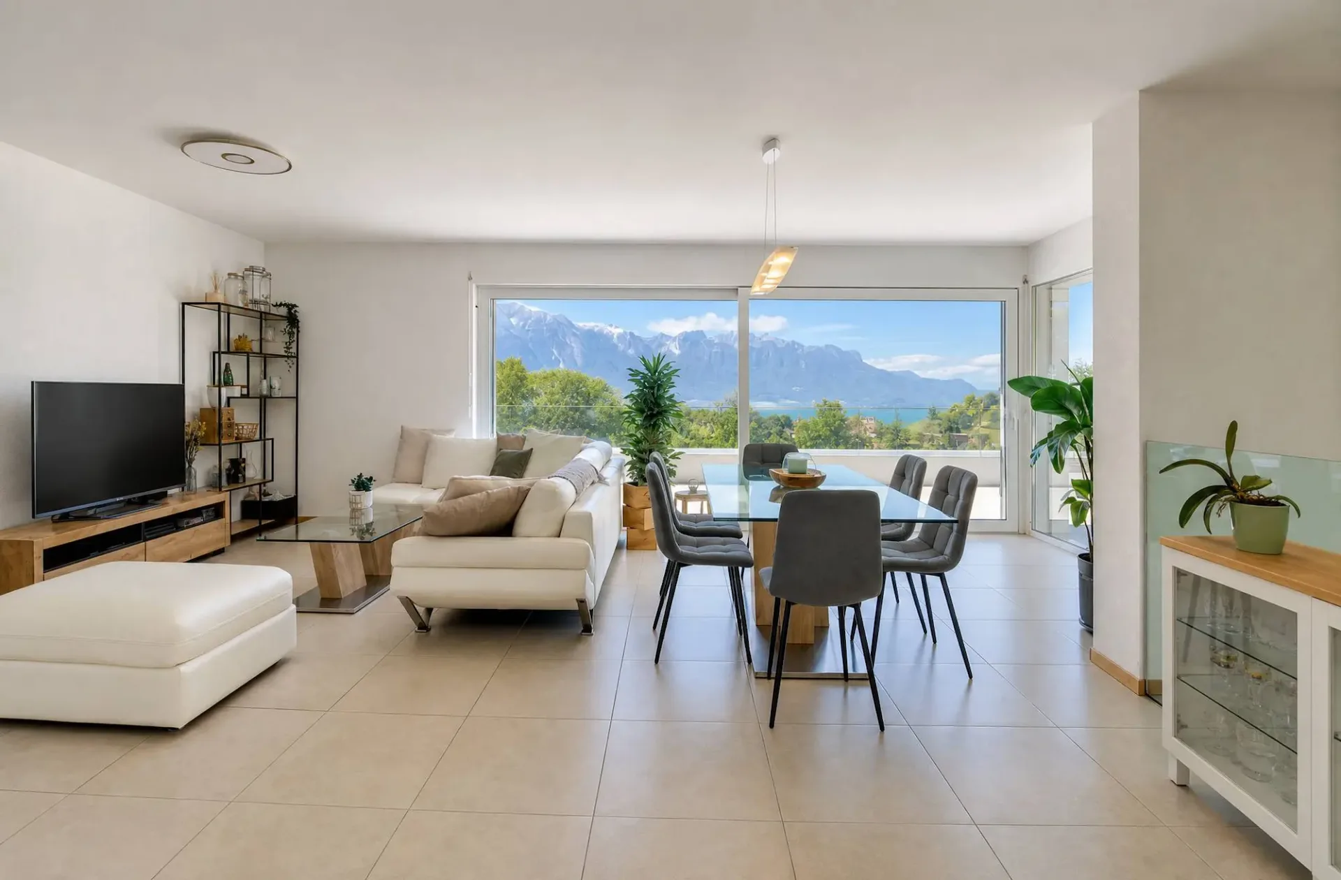 5,5 Zimmer-Duplex mit großer Terrasse mit Blick auf den Genfersee