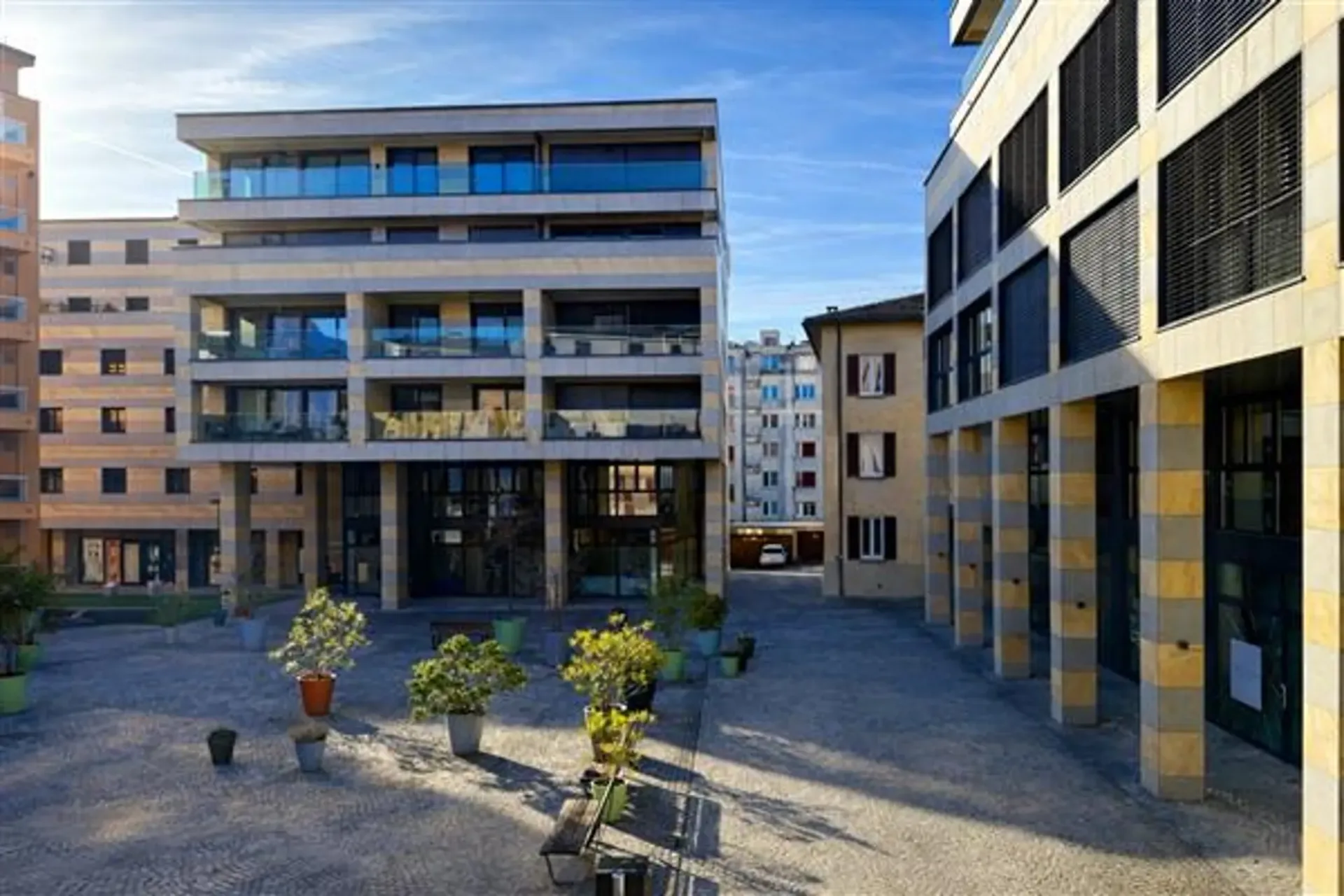 Massagno: 4.5 Room Apartment