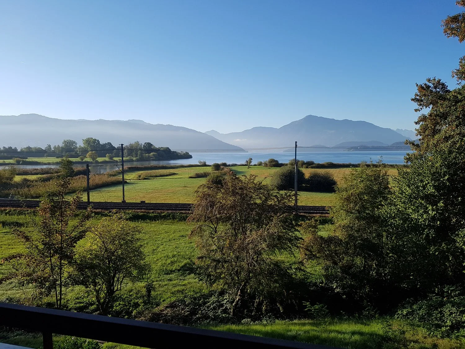 4.5 room apartment with unique lake view