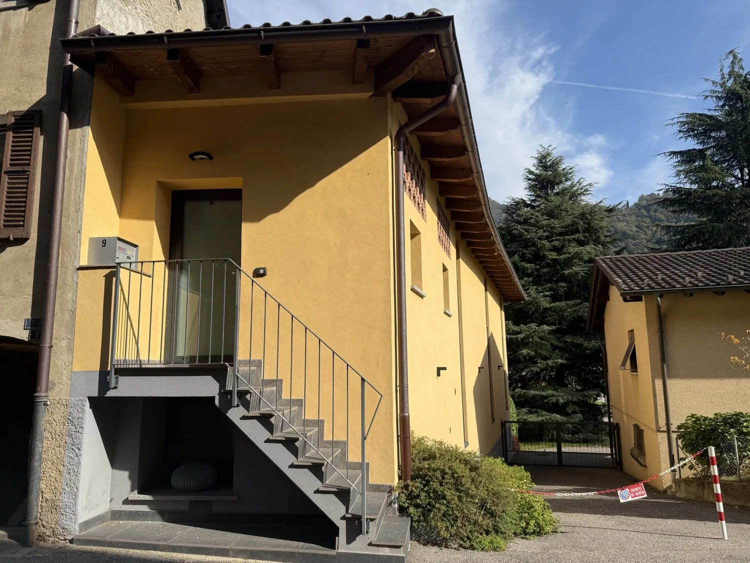 Appartamento di 2 locali in affitto a Collina d'Oro
