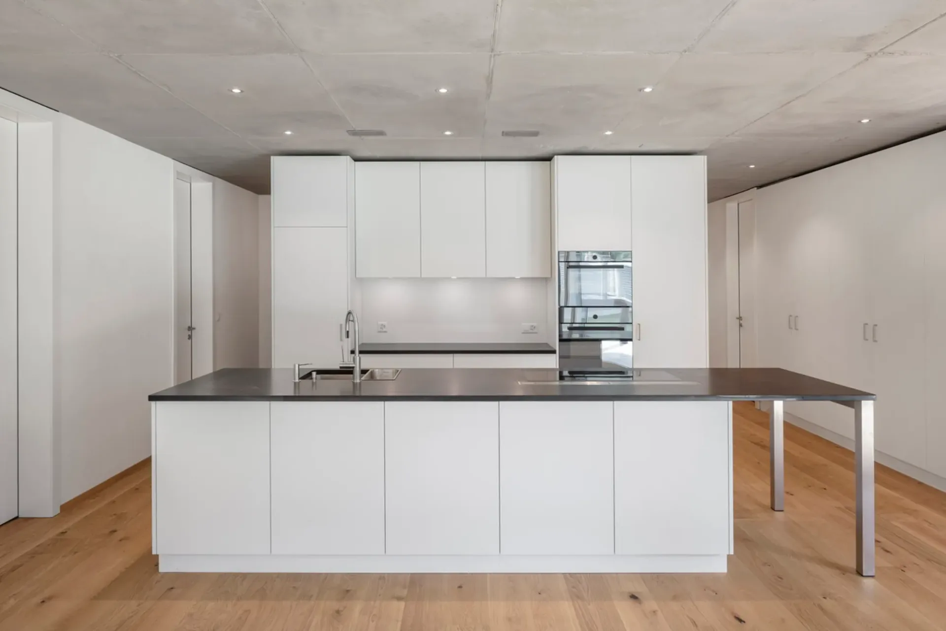 Erstbezug 4.5-Zimmer-Wohnung in naturbelassenem Quartier