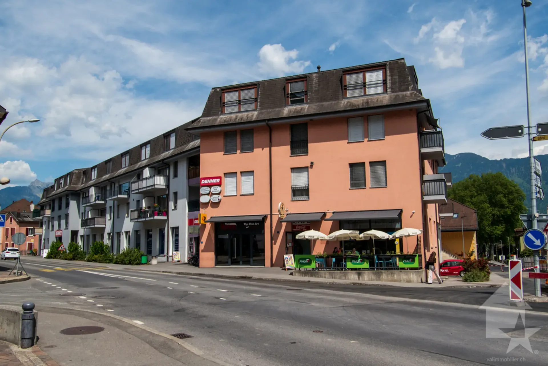 Vouvry, Gewerbelokal im Zentrum des Dorfes