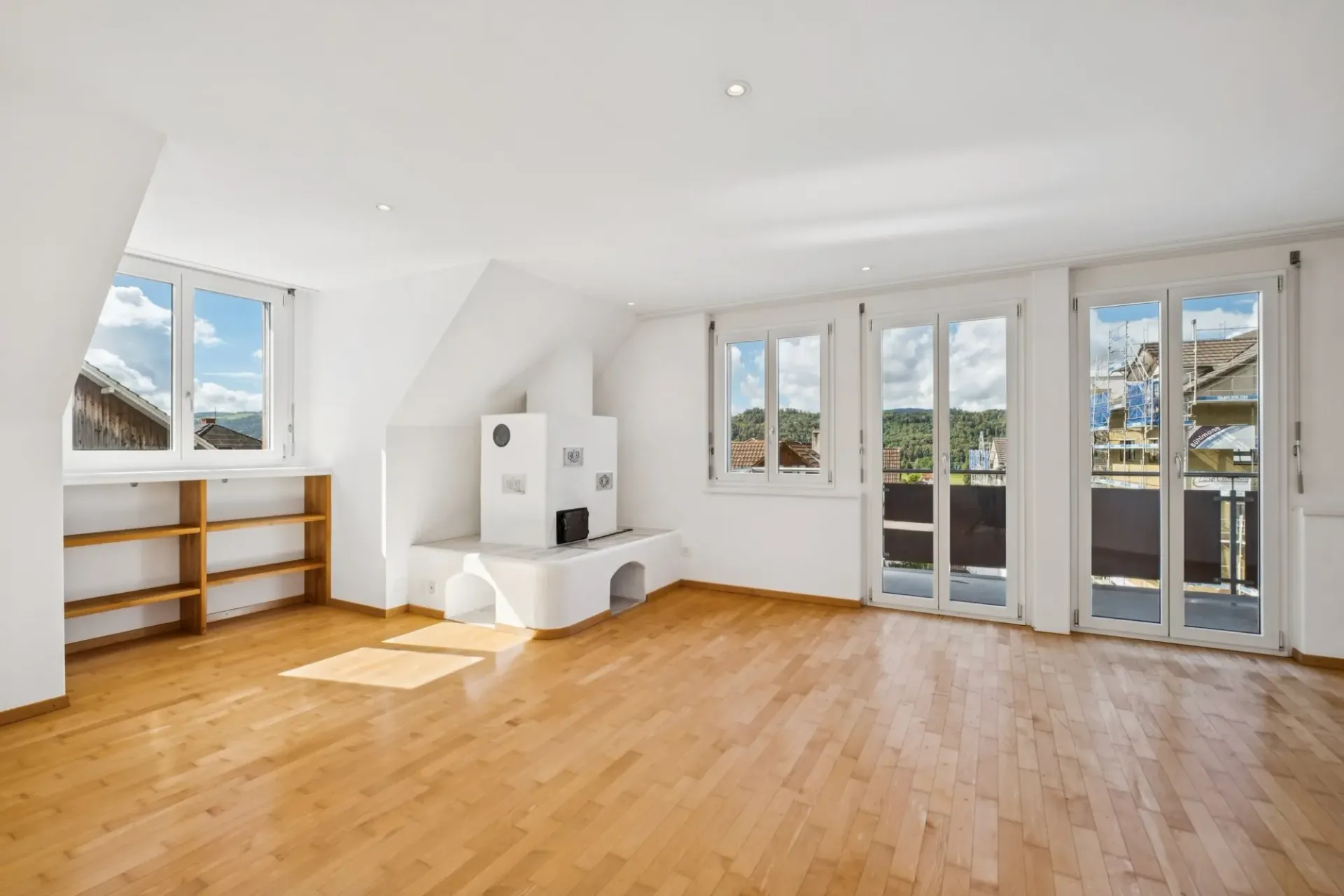 Wohnen auf zwei Etagen: Helle Maisonette im Dorfzentrum