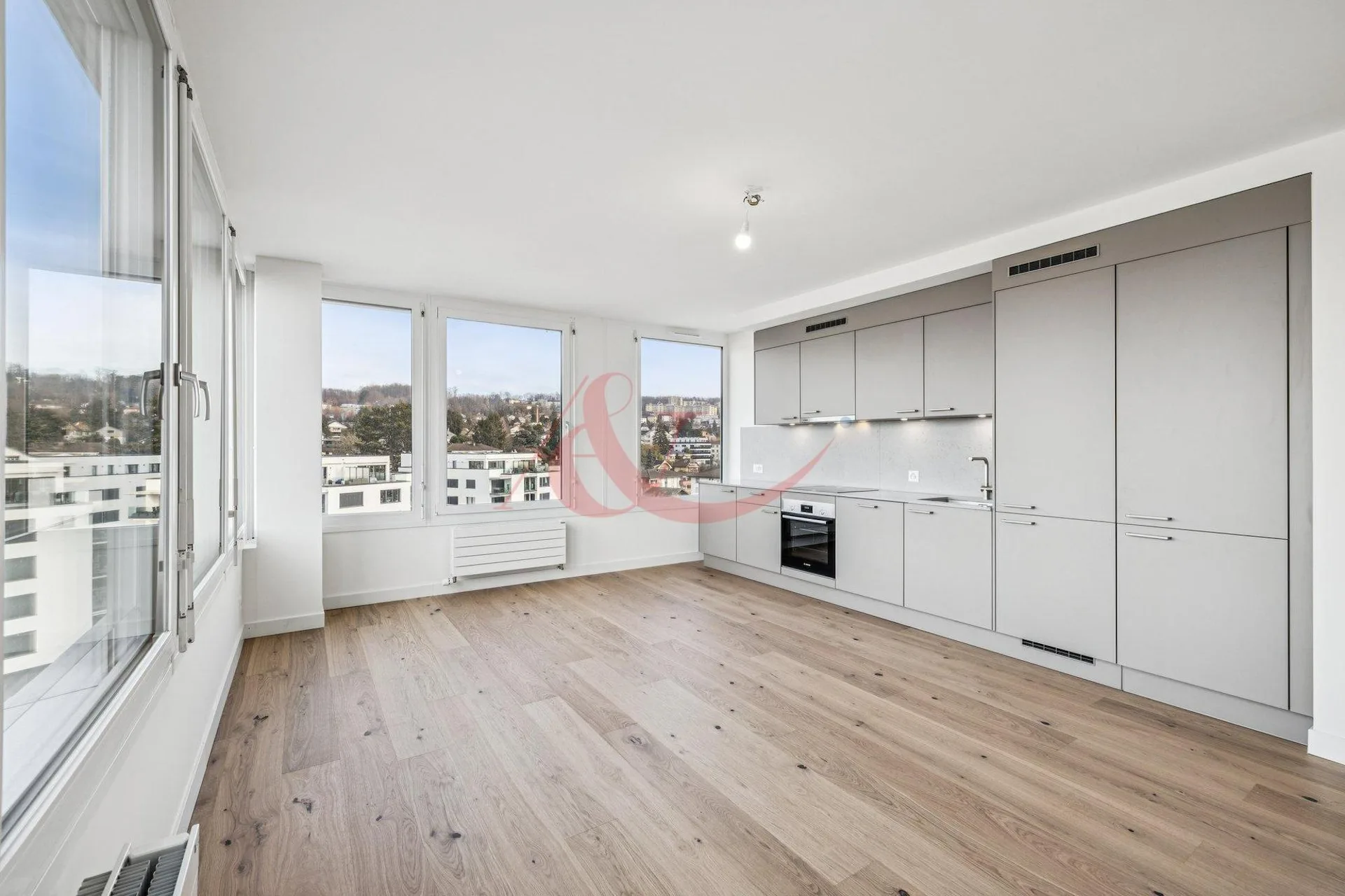 Wohnung mit 3.5 Zimmern, komplett neu