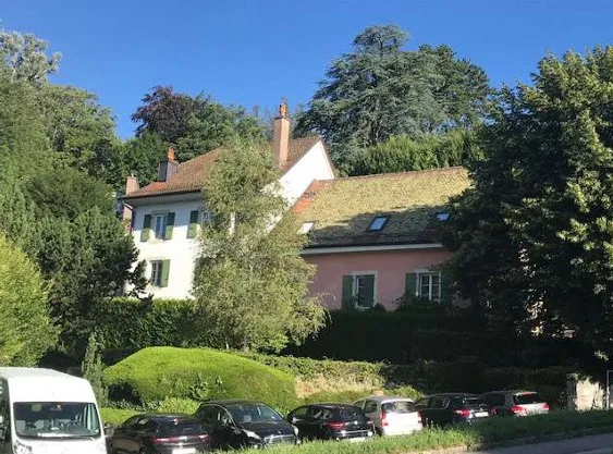 Ampio appartamento di 2 locali in un'oasi verde a Losanna