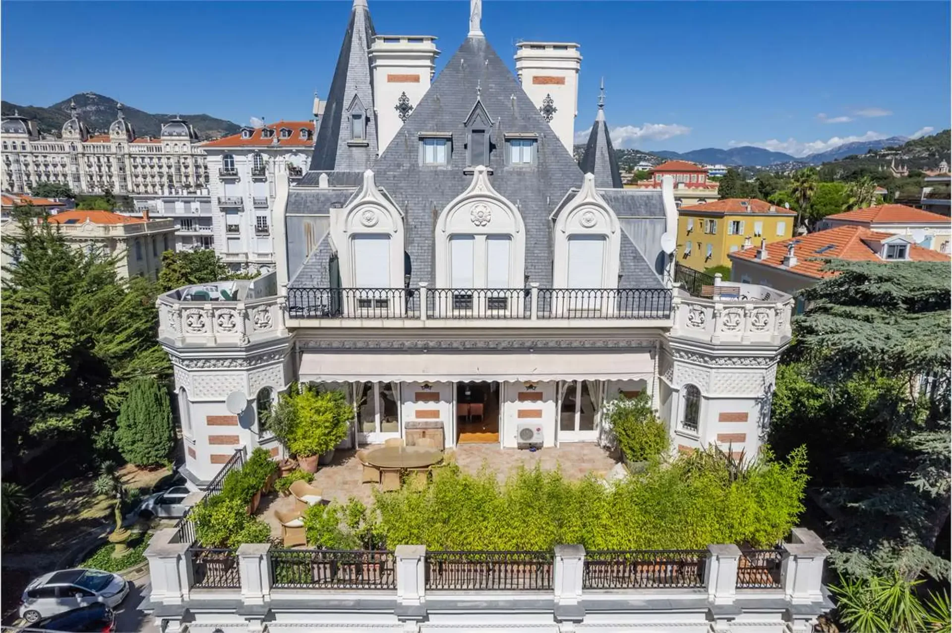 Prächtige Belle-Epoque-Wohnung