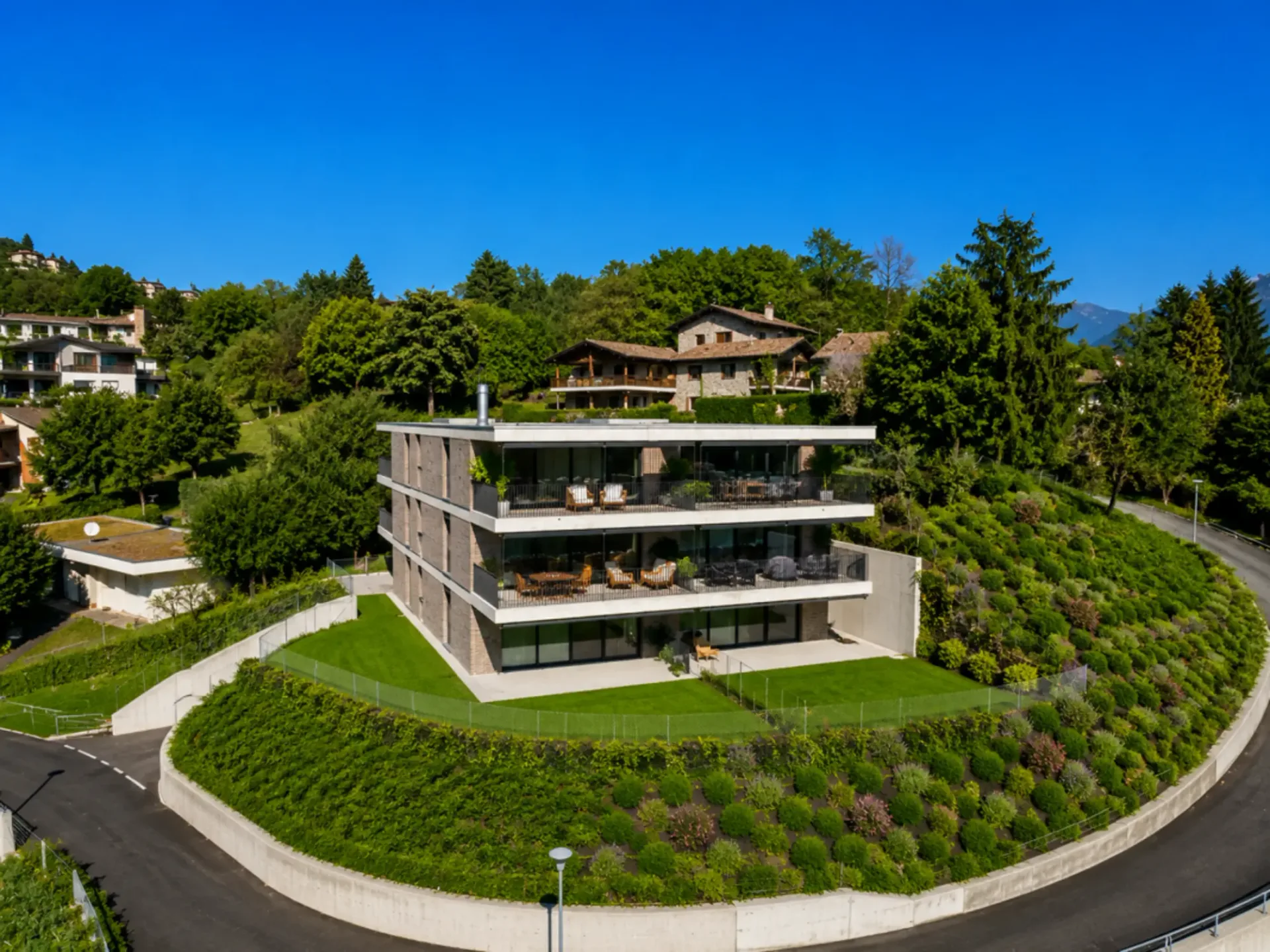 Prächtige 3.5 Lokale in einer neuen Residenz von hohem Standard