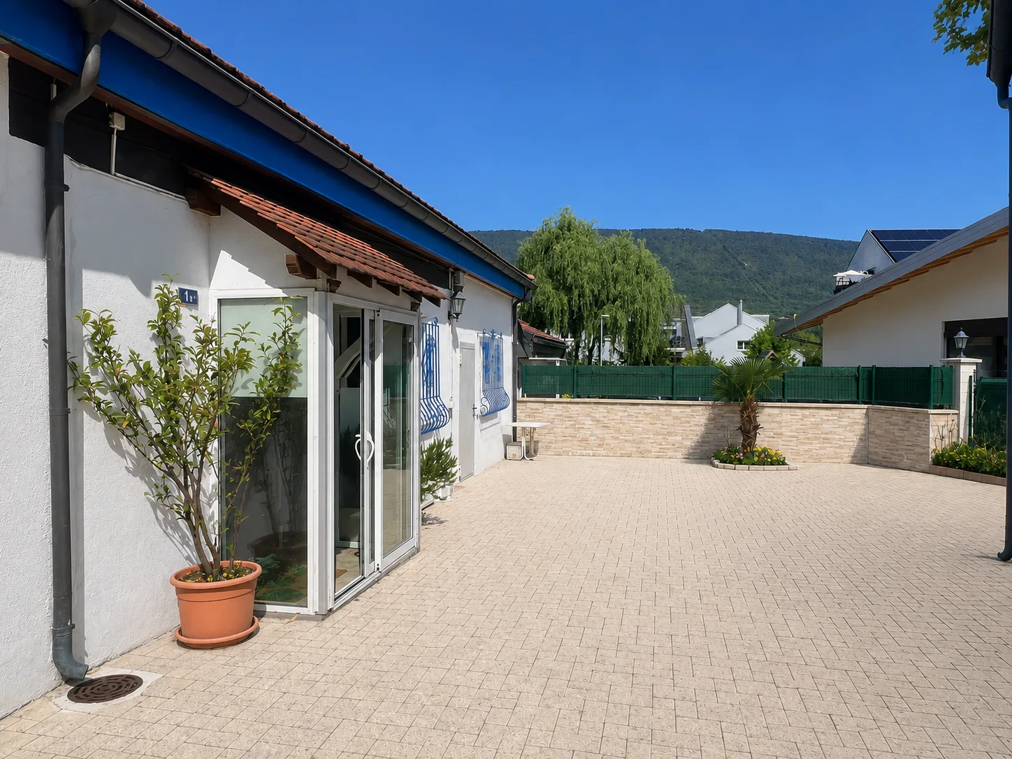 Une maison deux logements à deux pas de toutes les commodités