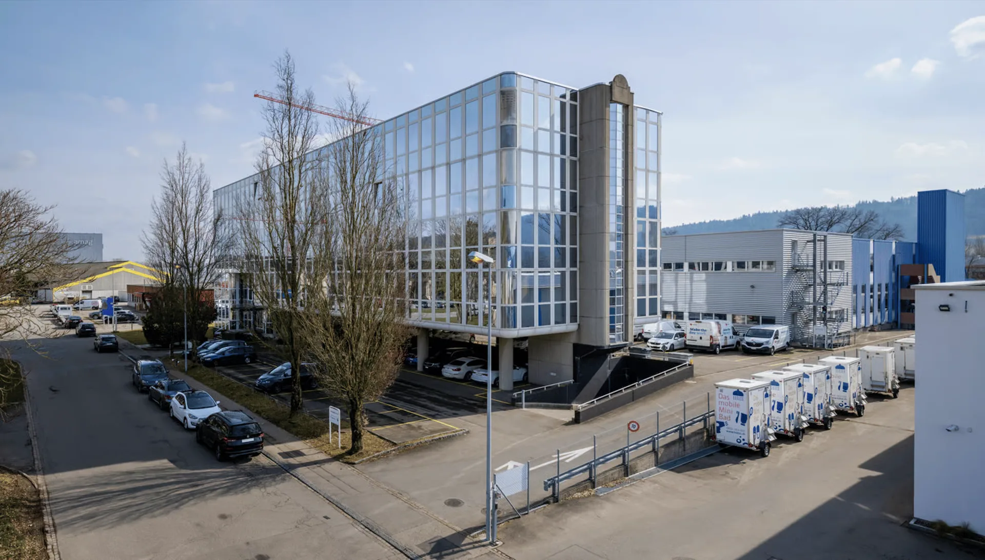 Grosszügige Büroflächen an der Furtbachstrasse 6 – flexibel, hell und bezugsbereit