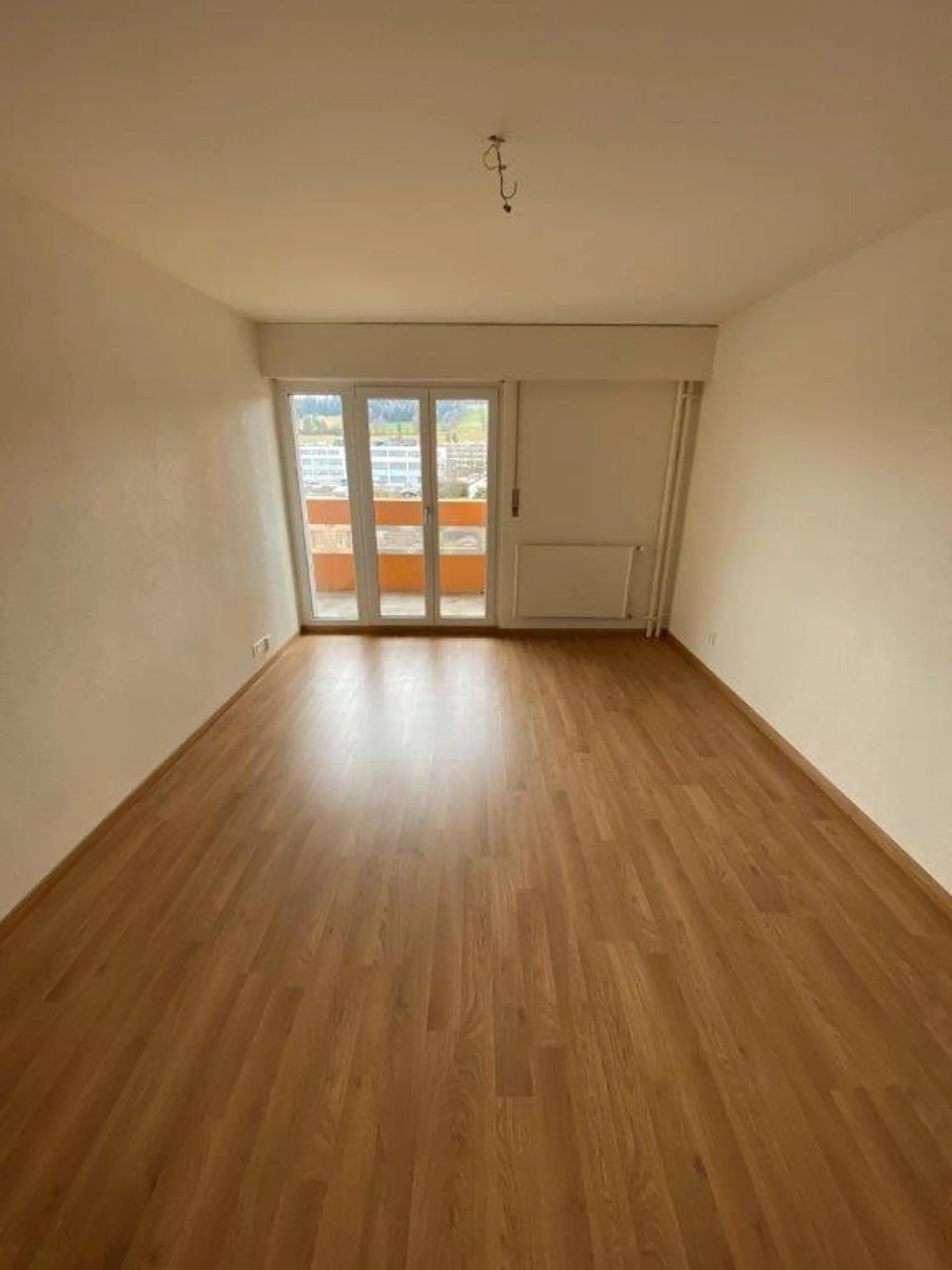 Charmanter Apartment mit 2.5 Zimmern und Balkon in La Chaux-de-Fonds