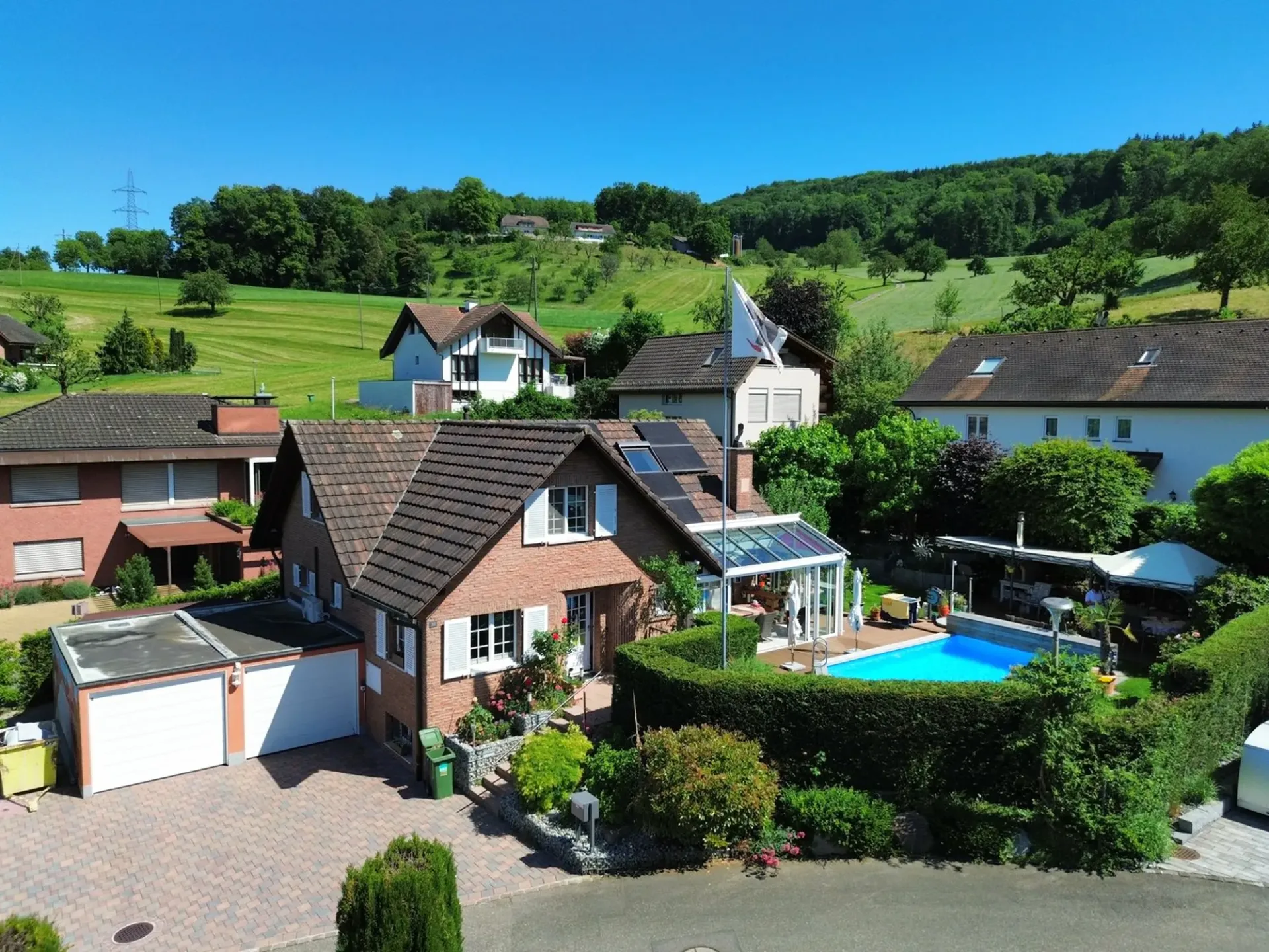 Stilvolles 6.5-Zimmer-Einfamilienhaus an Toplage in Münchenstein
