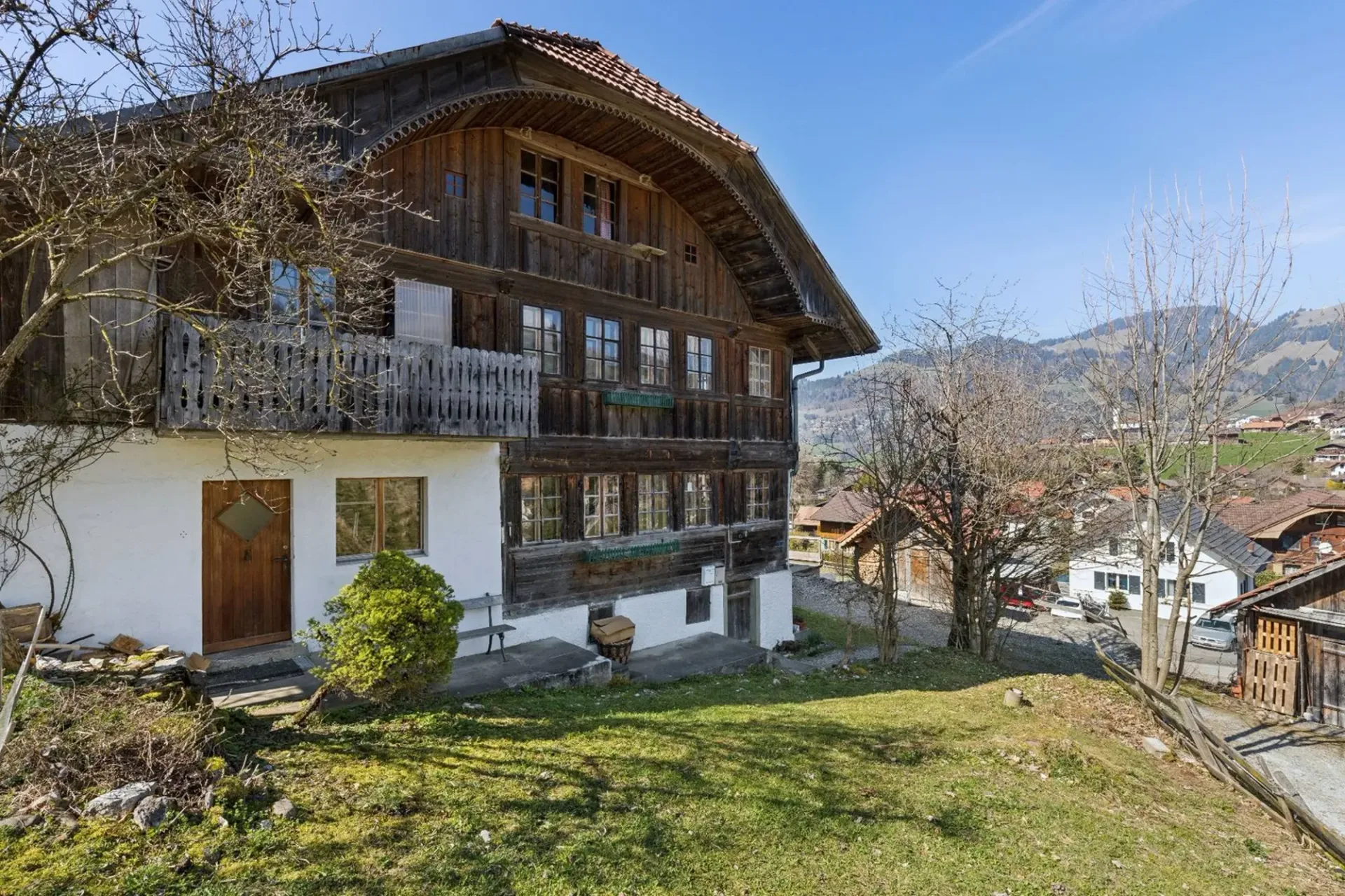 Autentica casa di carattere con grande potenziale a Charmey