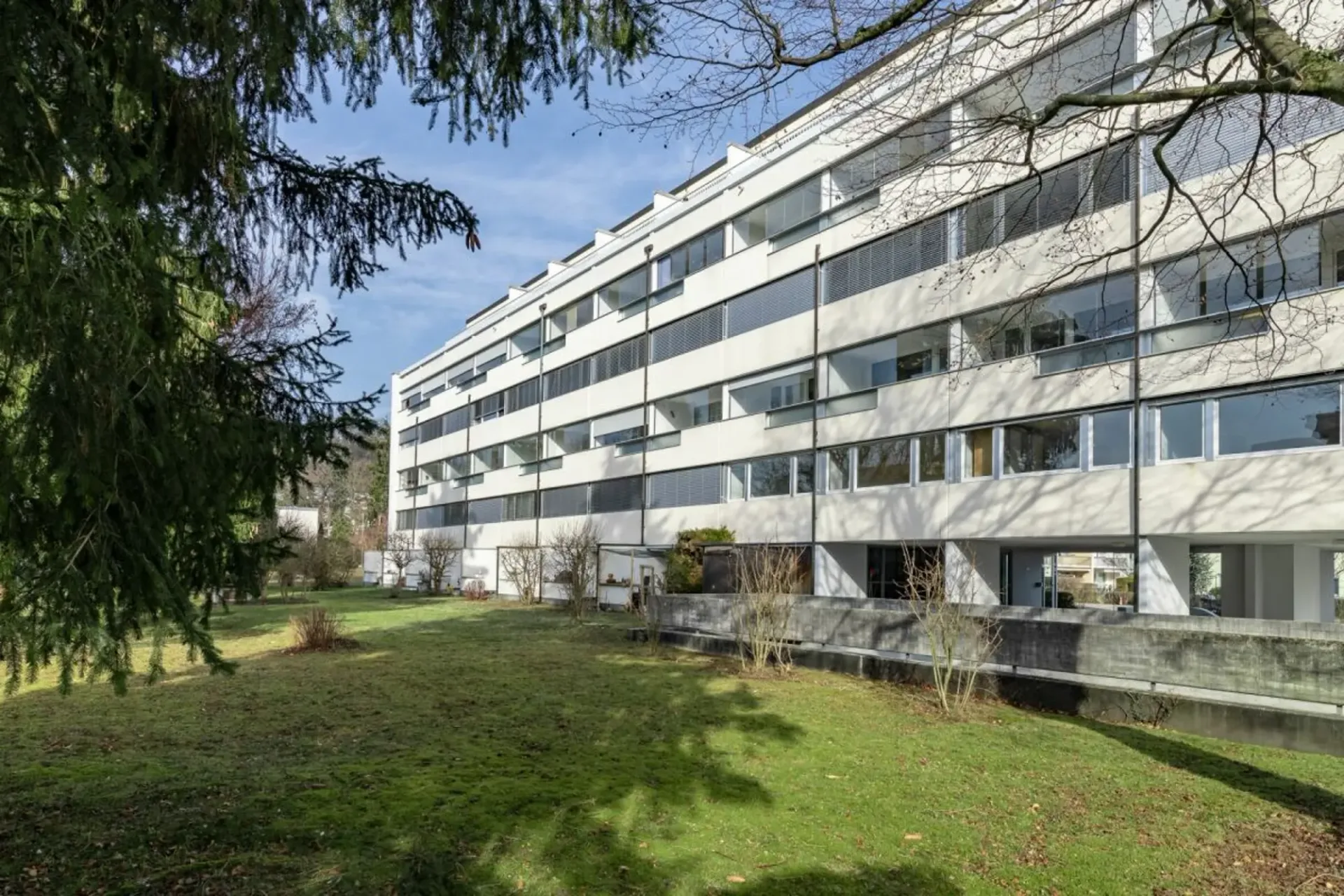 Nähe Mischelicenter- moderne 3 1/2-Zimmerwohnung in Reinach
