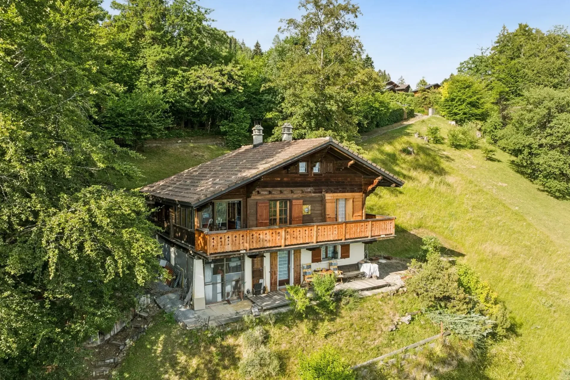 Traditionelles Chalet zur Renovierung in Gryon, mit Aussicht und großem Garten