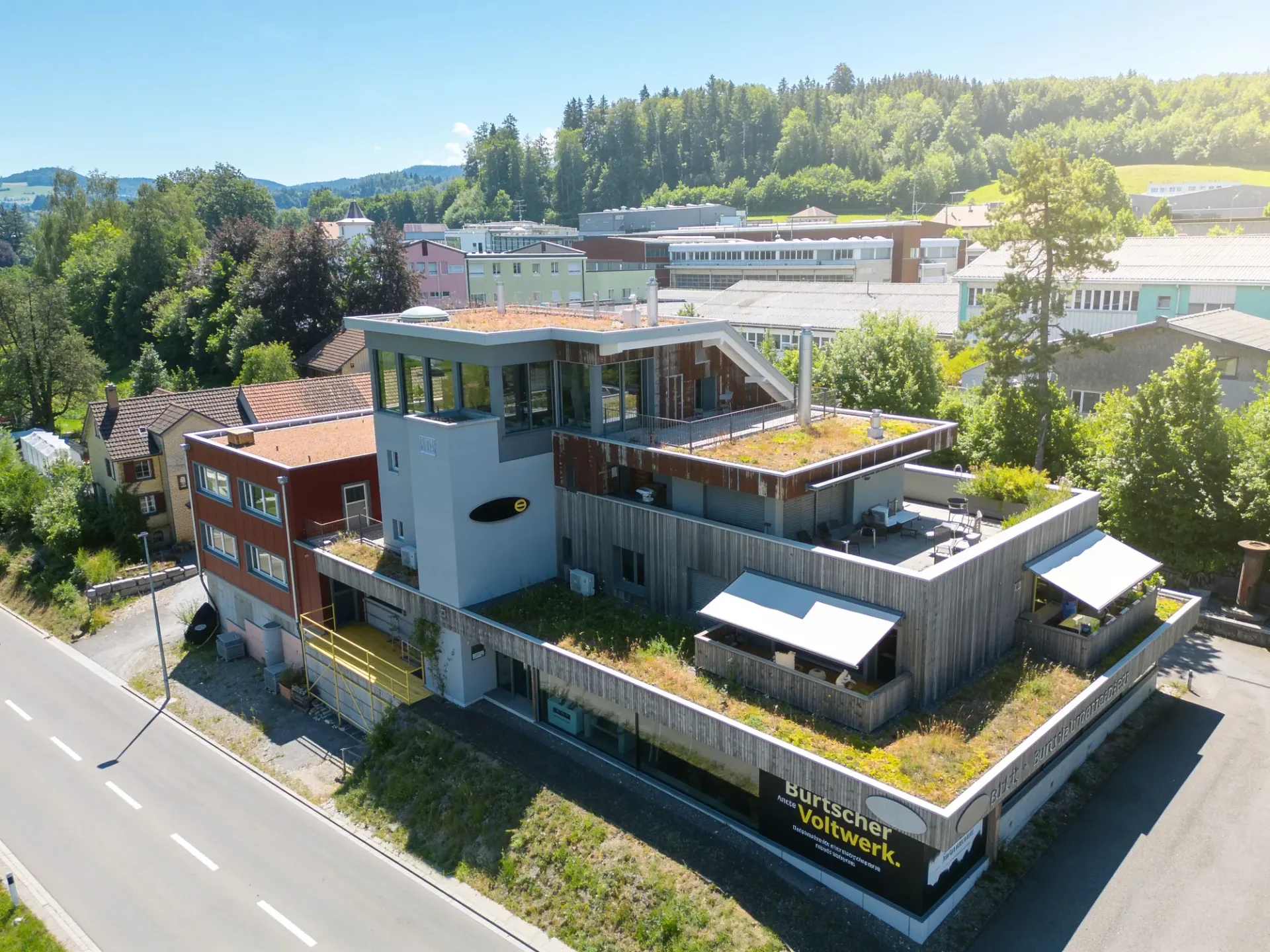 Comprehensively further developed residential and commercial property with significant earnings potential
