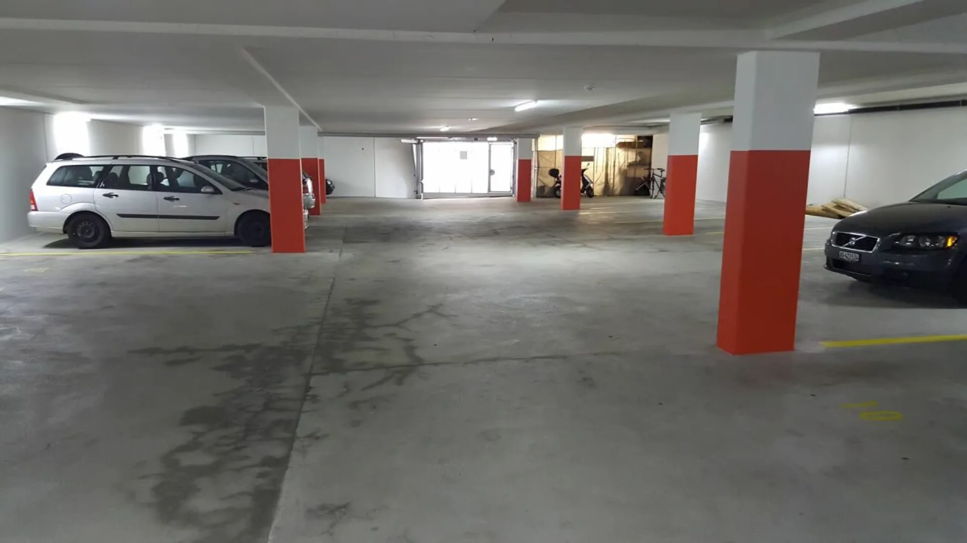 Parkplätze in Rupperswil nahe Bahnhof und Altersheim