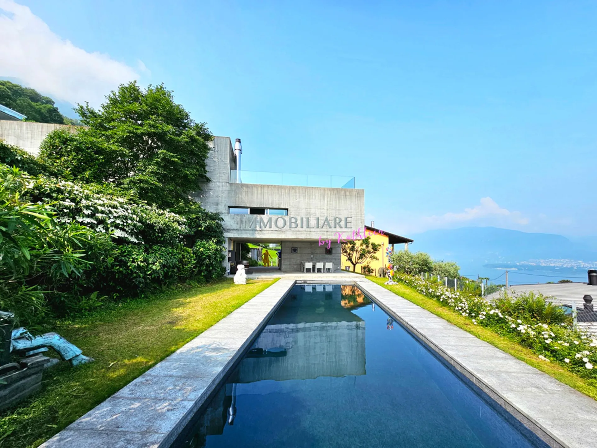 Villa mit Panoramaseeblick, Garten und nachhaltiger Ausstattung