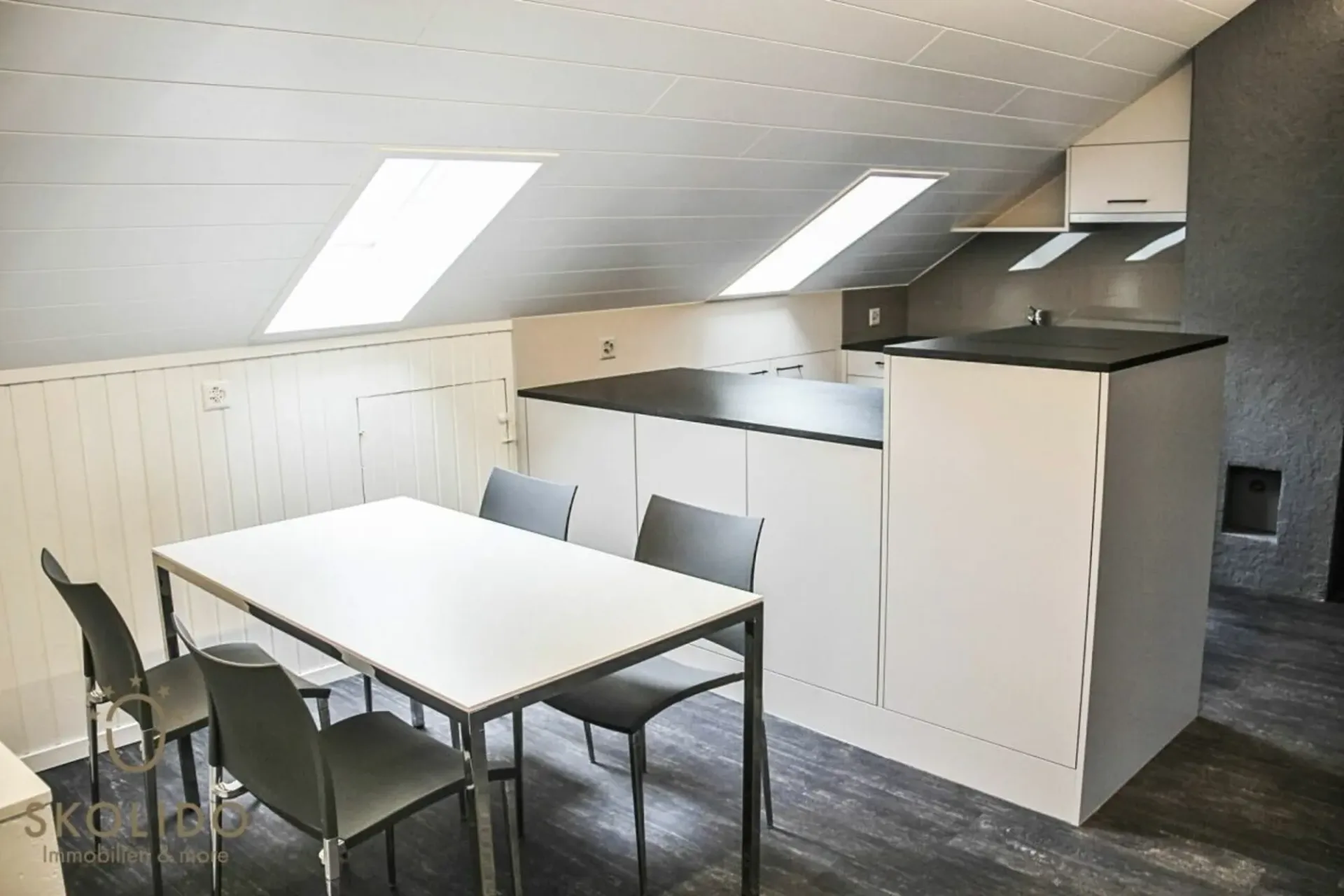 Schöne, renovierte & möblierte 3 ½ Zimmer-Maisonettewohnung in Visp