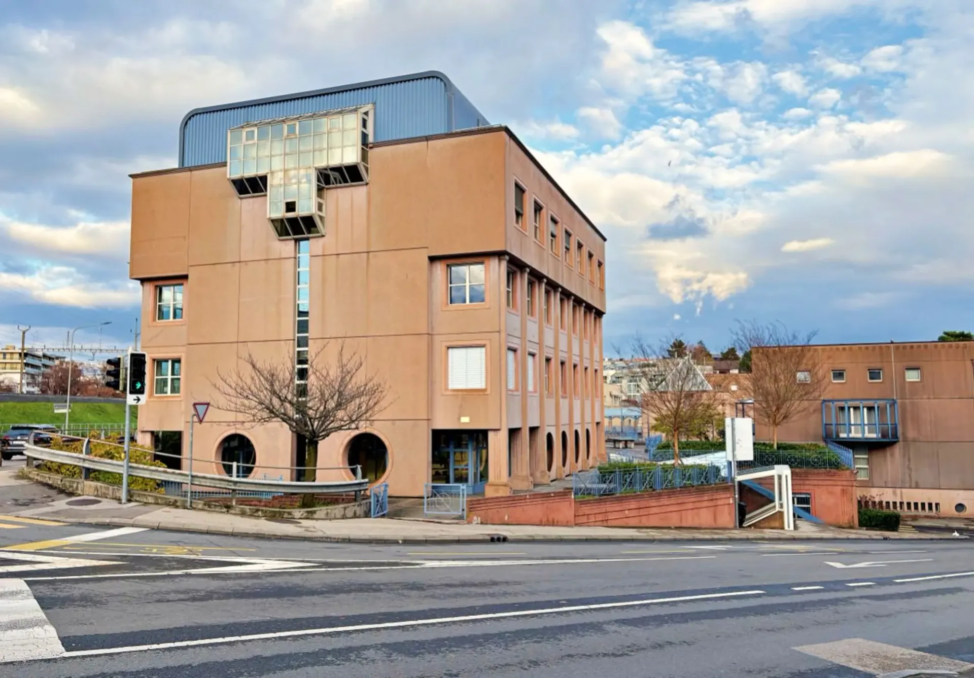 Ausnahmecommercial im Zentrum von Nyon