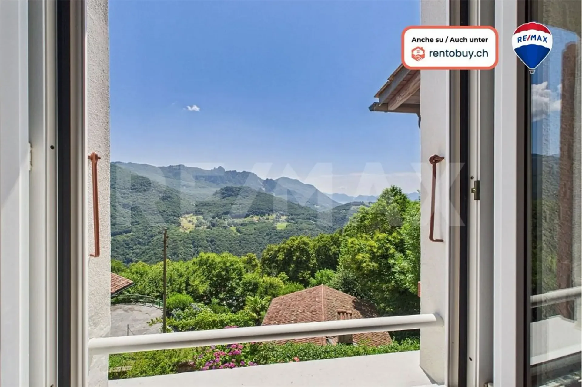 CORTICIASCA (TI): 5½ locali con giardino, splendida vista aperta e finiture rinnovate
