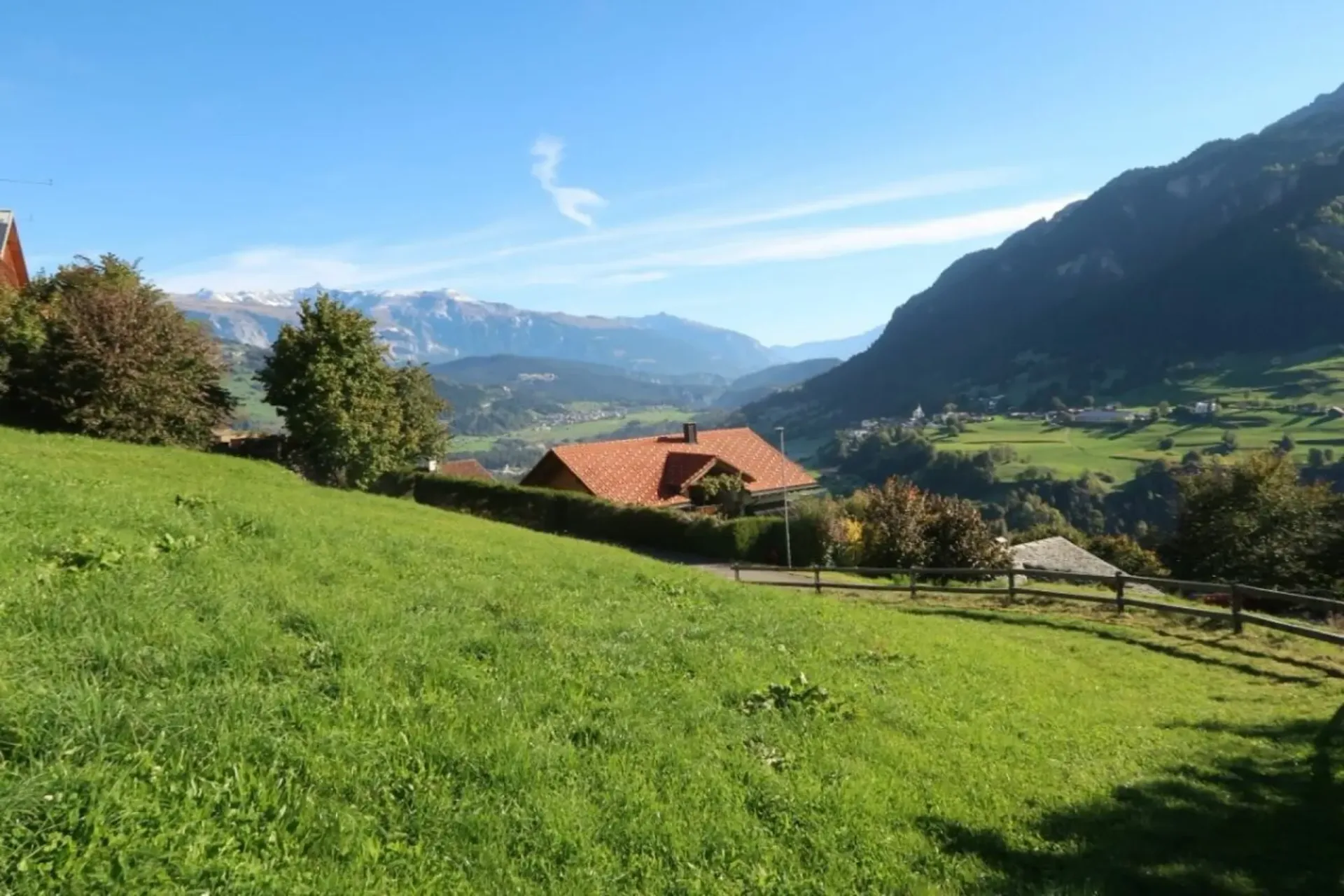 Baugrundstück in Luven als Festwohnsitz