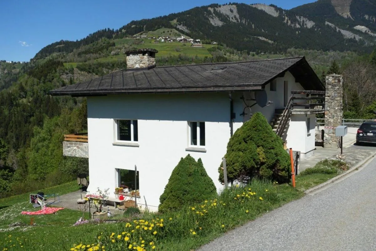 4½-Zimmer-Wohnung im Erdgeschoss in Pitasch