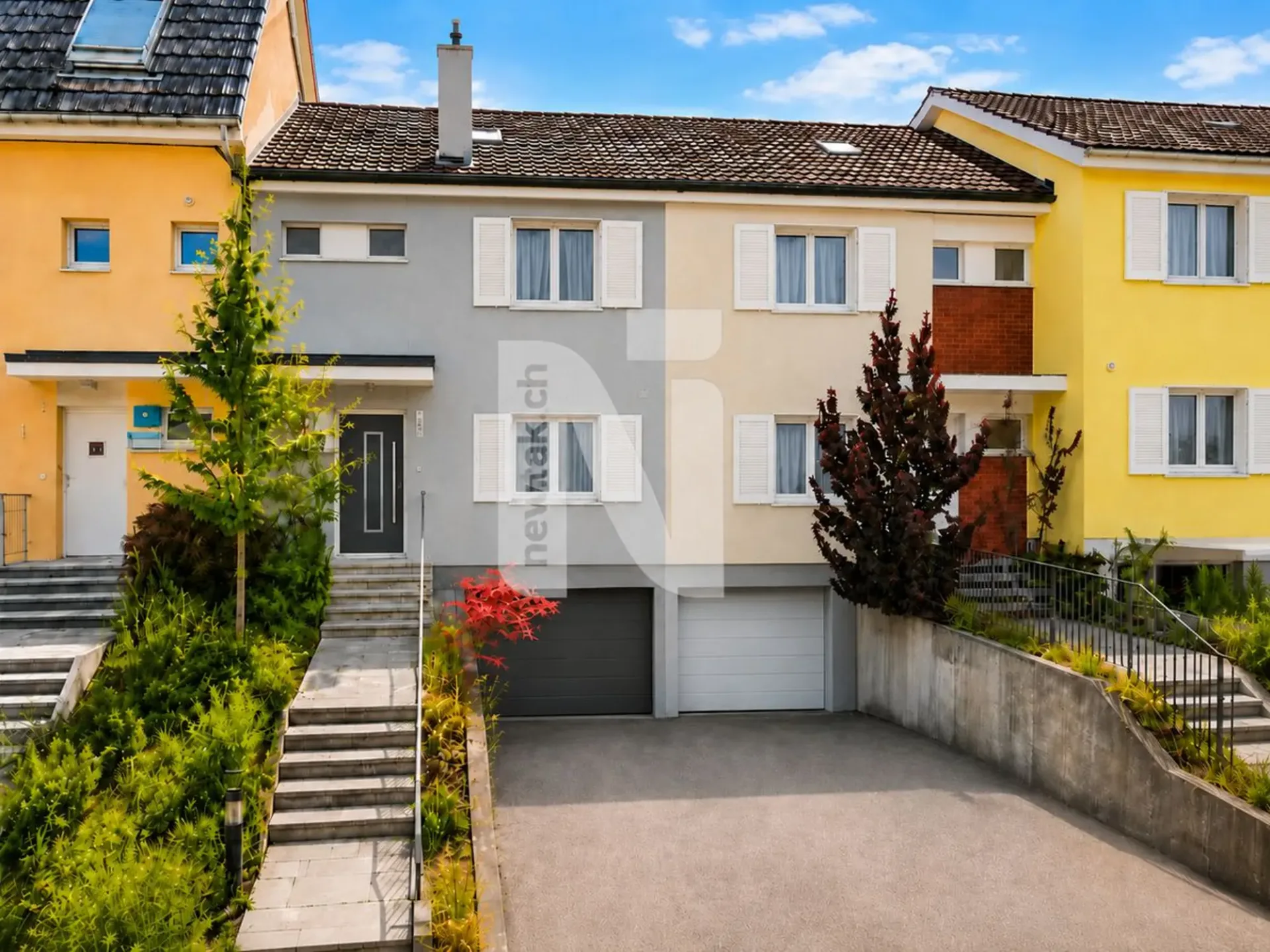 Familienfreundlich, modern und einzugsbereit - mit Garten und Blick ins unverbaubare Grüne