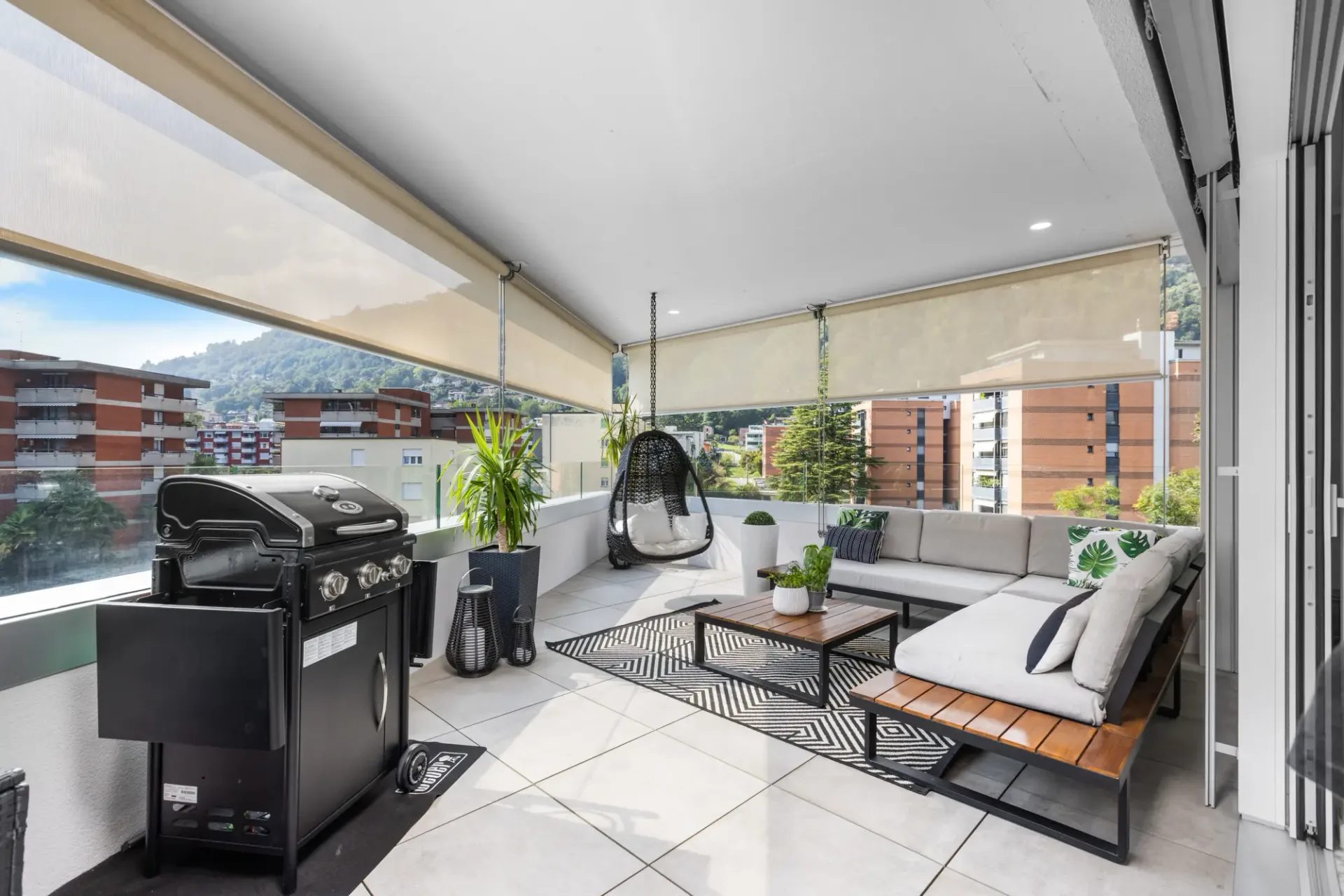 Moderne 3.5 Zimmer mit großer Terrasse in Agno