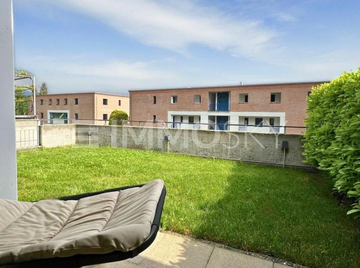 Elegantes Haus in Arzo, nur wenige Schritte von der italienischen Grenze