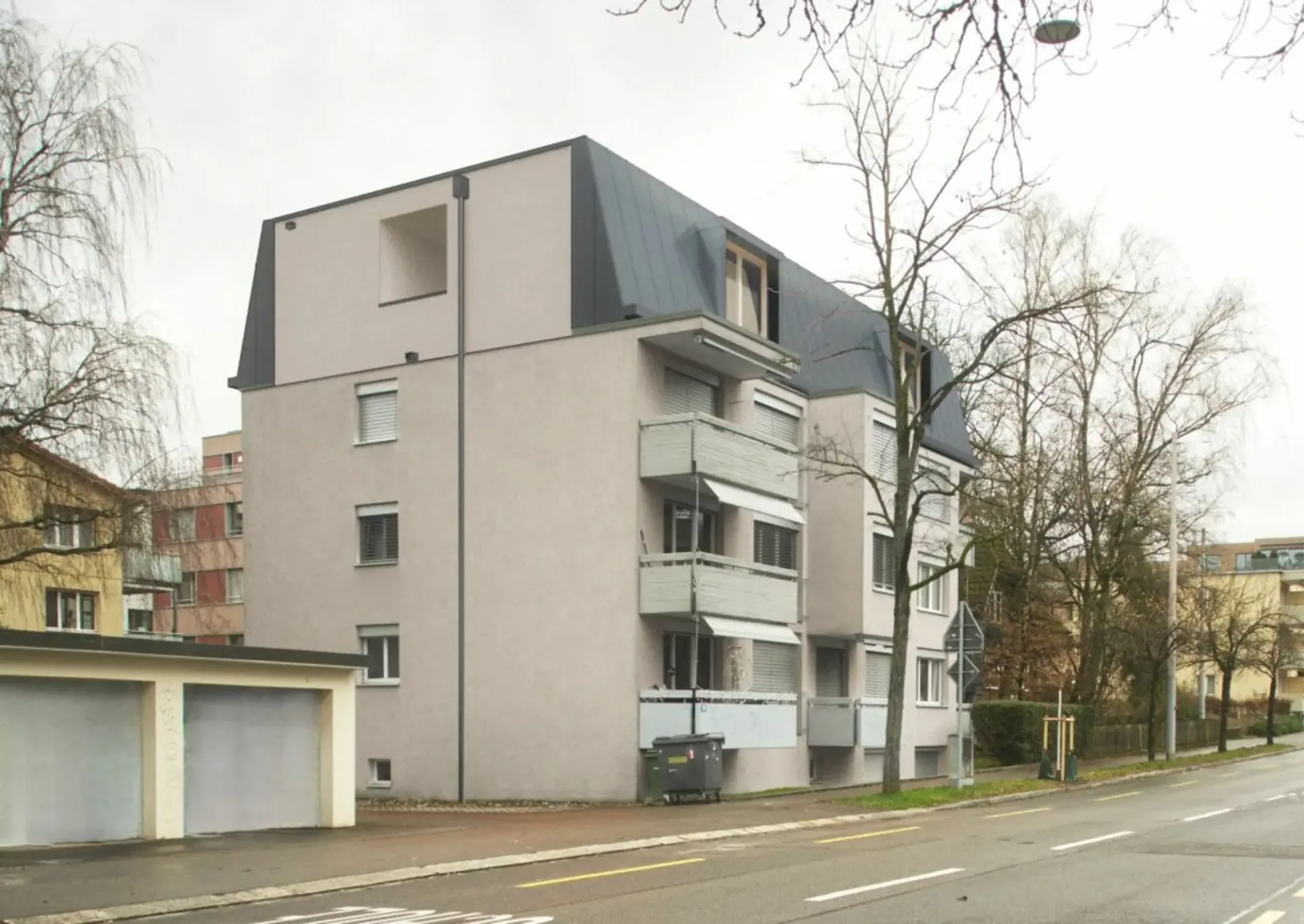 Neuwertiges Atelier/Gewerbeobjekt in sanierter Liegenschaft
