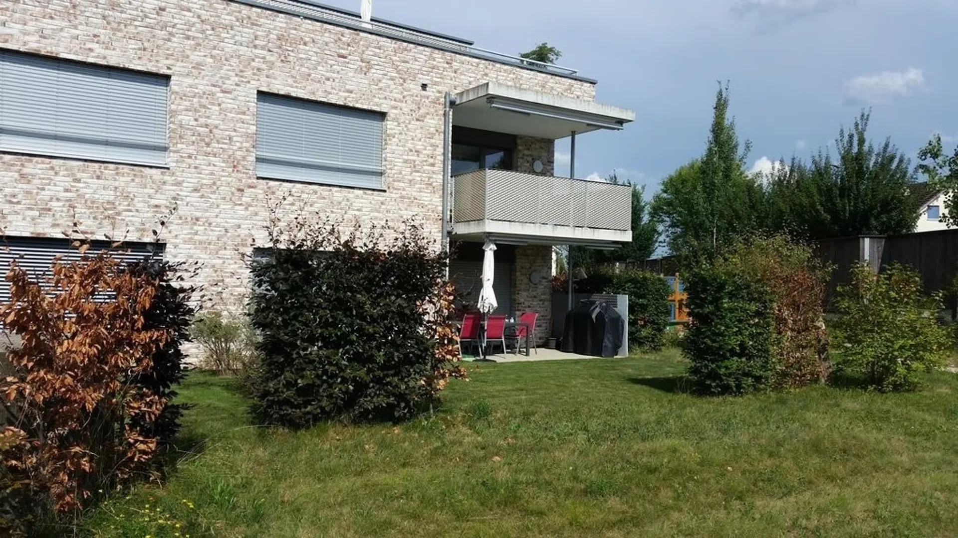Modern 3.5-room apartment in a green area