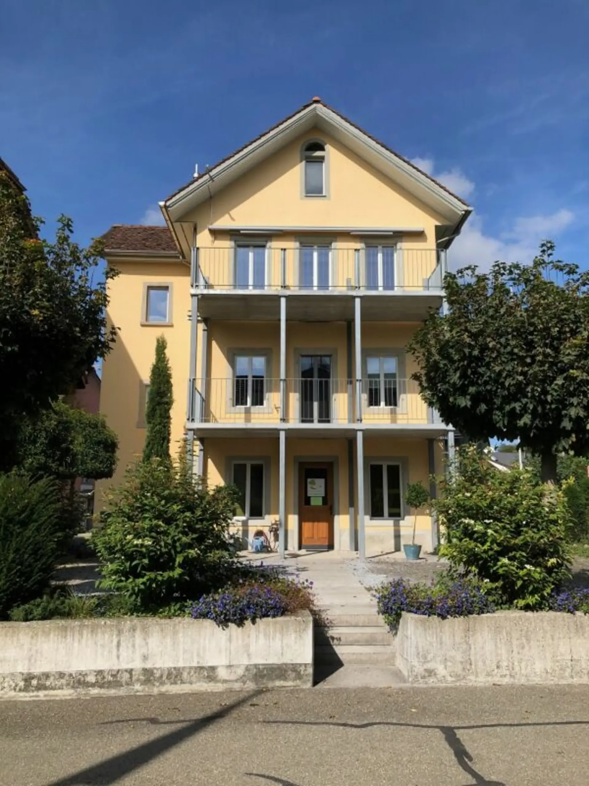 Appartement moderne 4 pièces et demi à louer