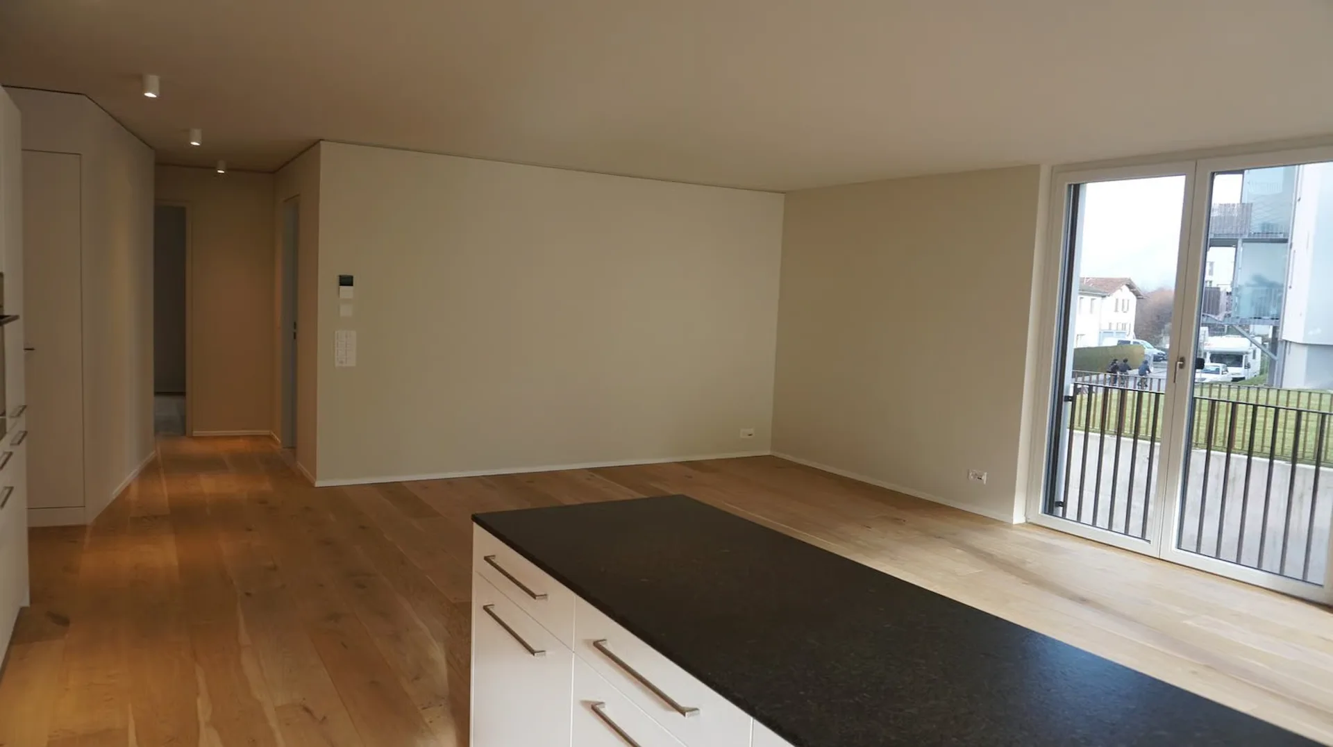 Domat/Ems - Appartamento giardino 4½ locali