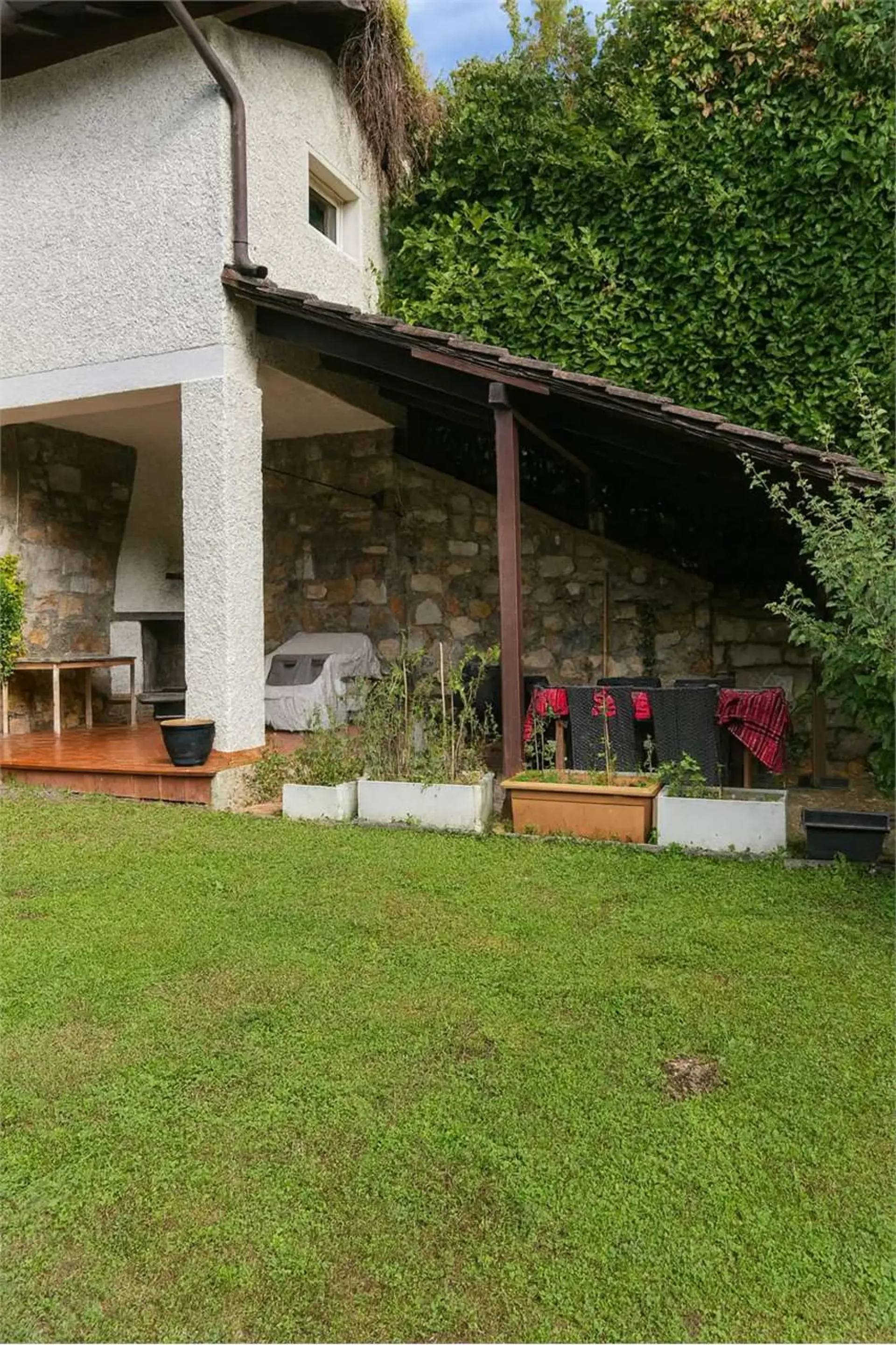 3,5 Zimmer mit Garten in Pazzallo