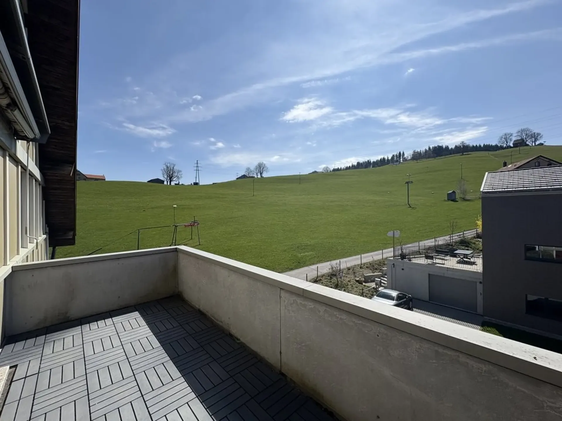 EXCLUSIVE MAISONETTE APARTMENT IN A GREEN SETTING: IDEAL FOR FAMILIES
