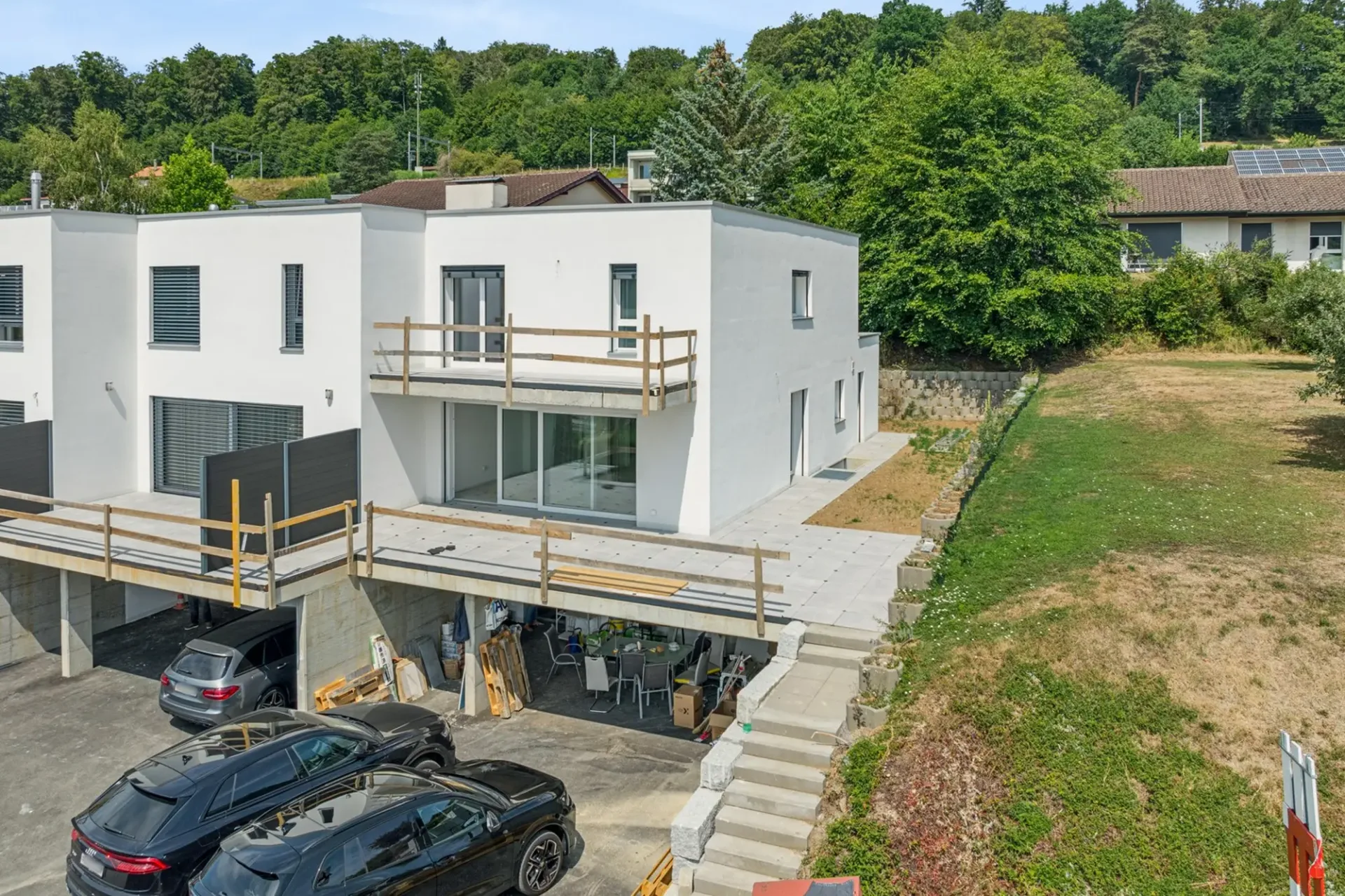 Prächtiges neues Reihenhaus mit 5,5 Zimmern am Ende